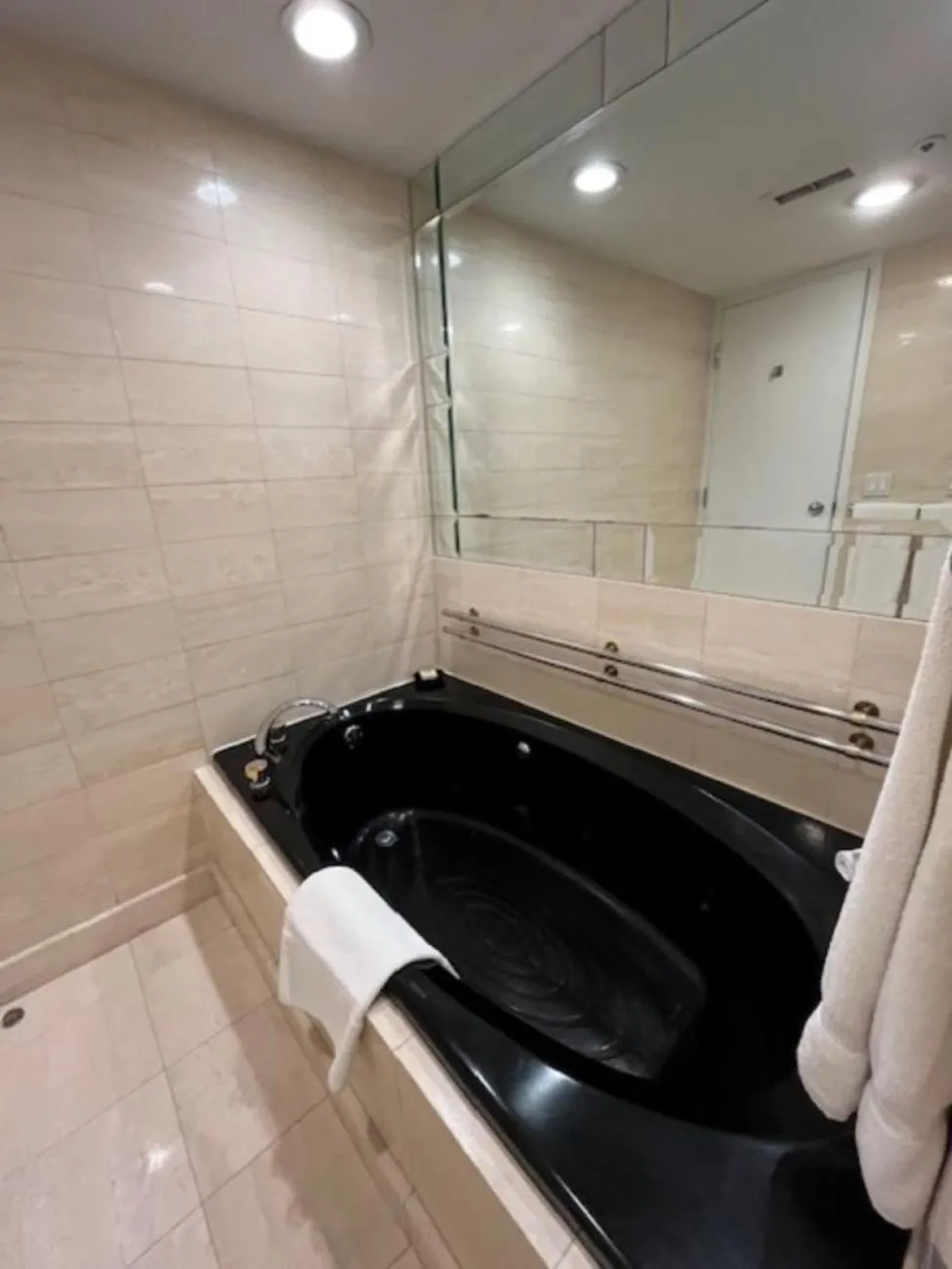 Bathroom in Cambridge Suites Toronto