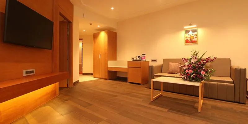 Regenta Central Udaipur, Court Circle