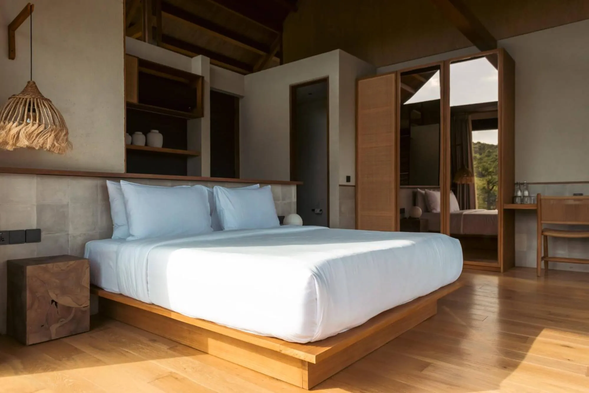 Bedroom, Bed in Tampah Hills