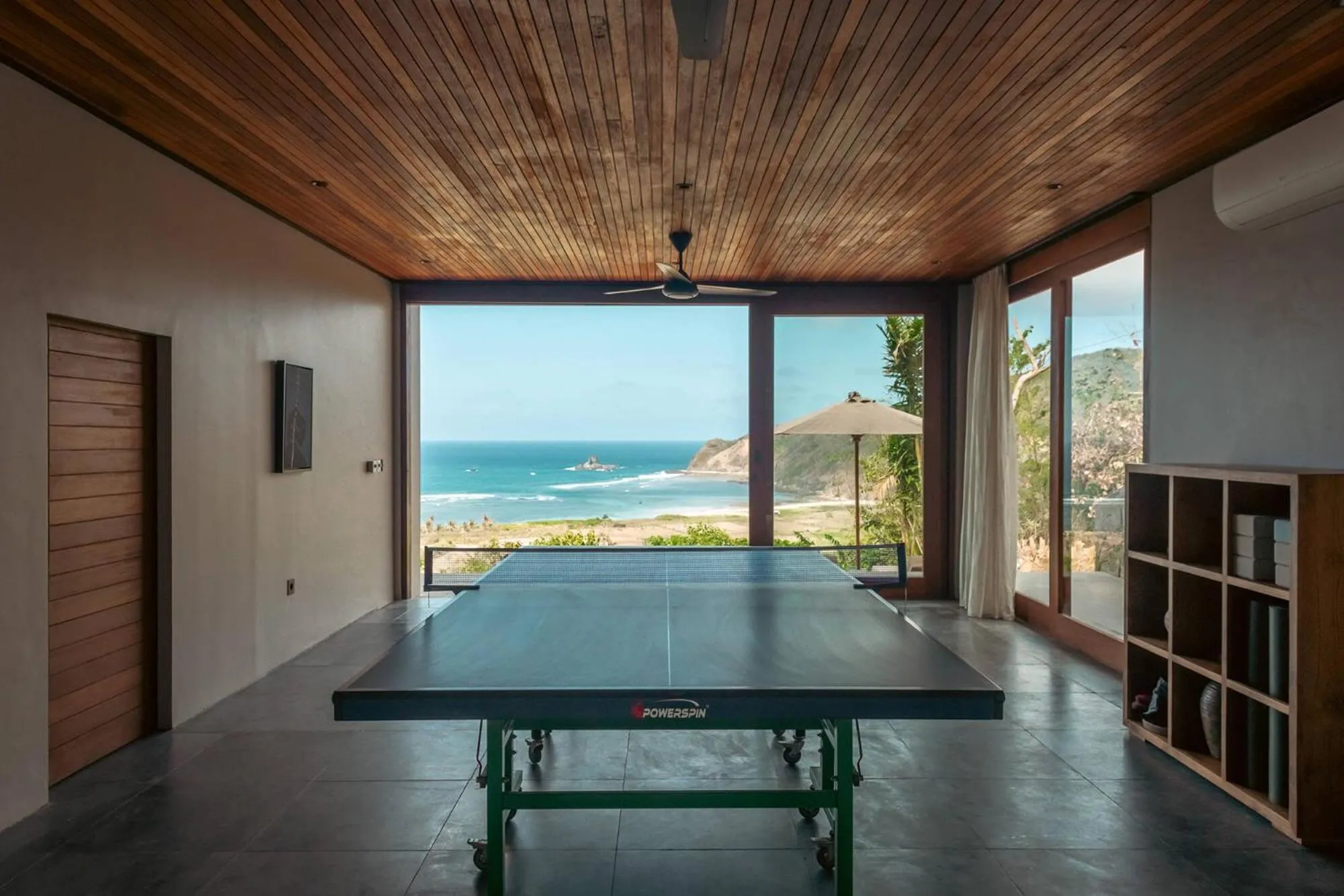 Table tennis in Tampah Hills