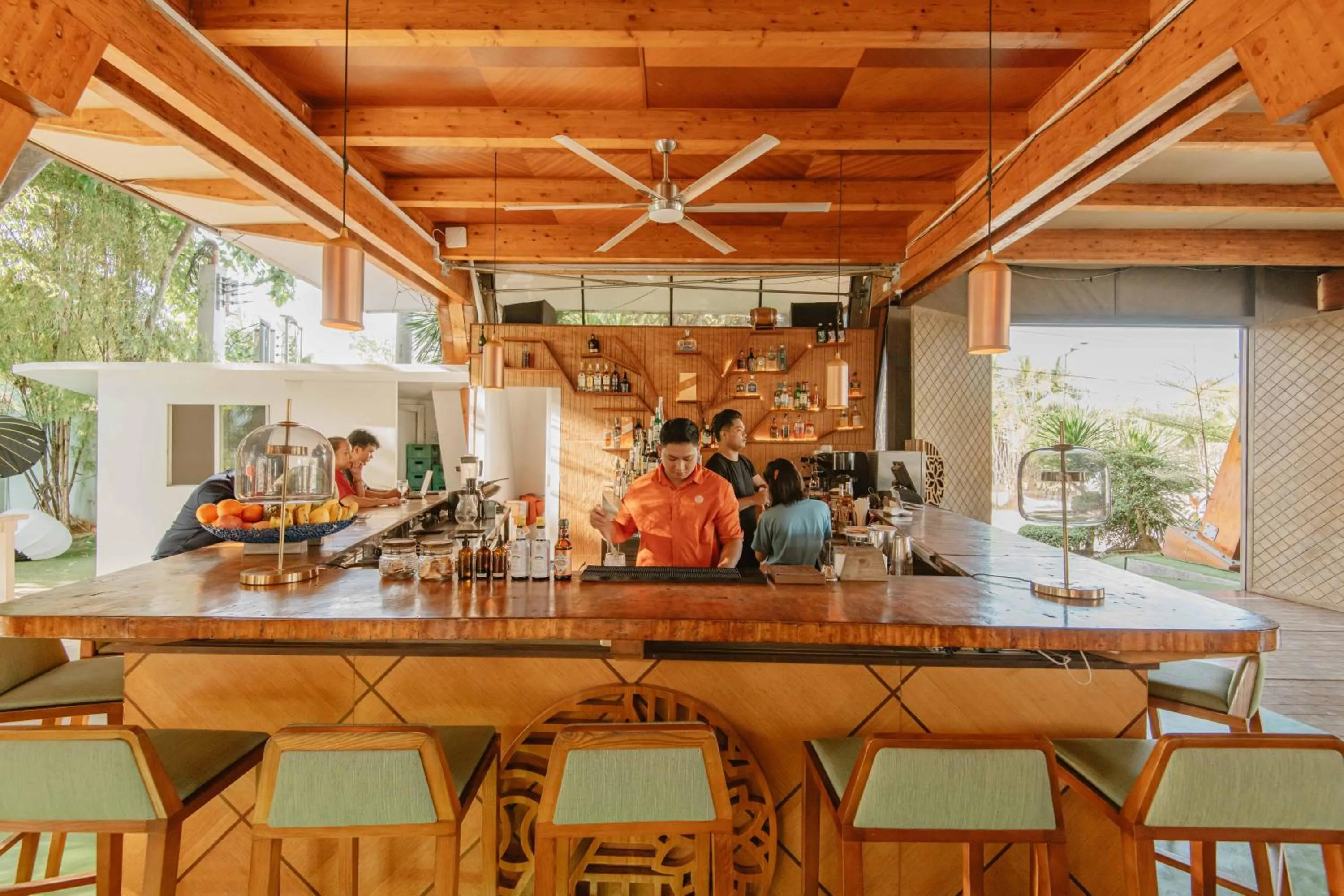 Lounge or bar in Asmara Urban Resort & Lifestyle Village Powered by ASTON