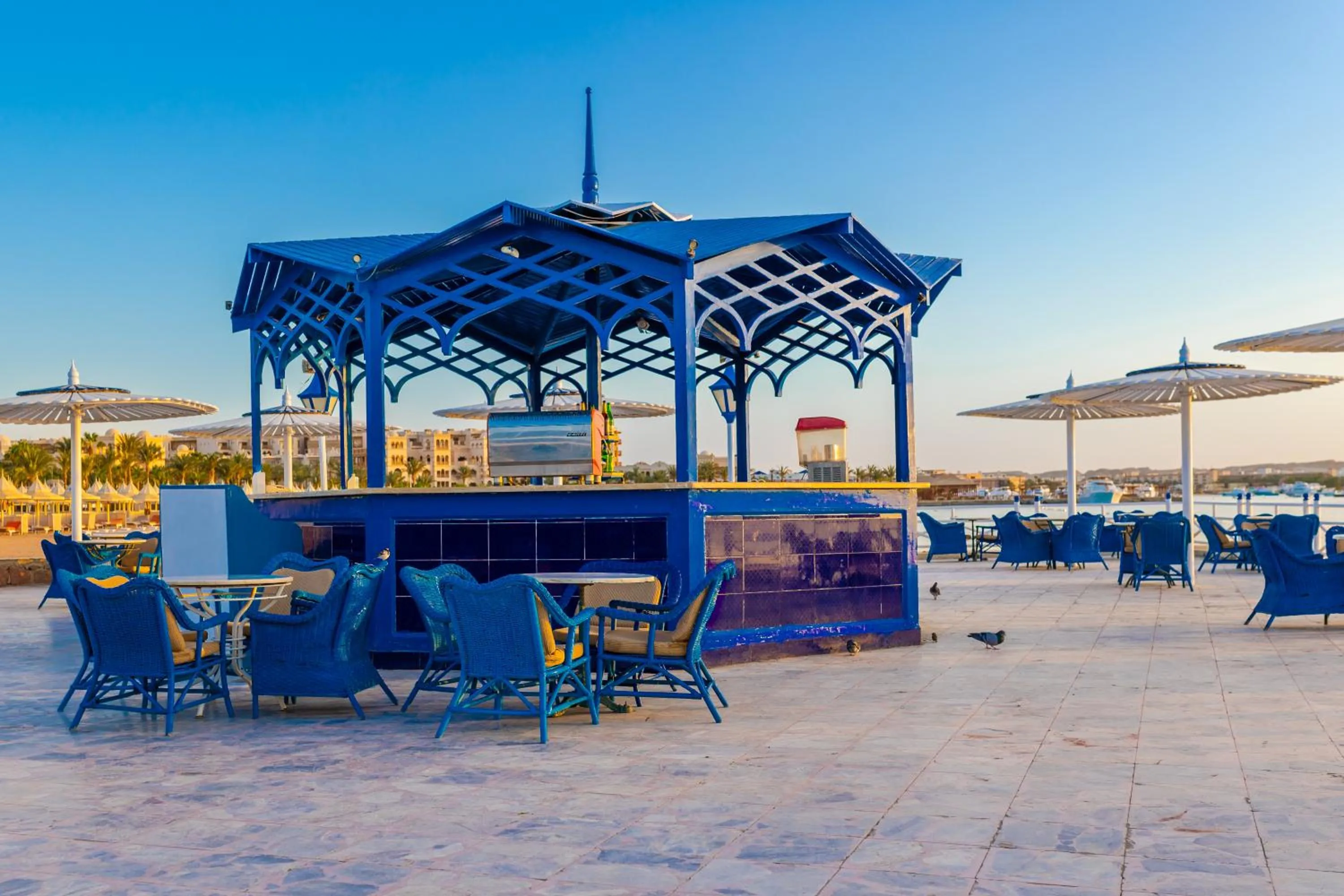 Lounge or bar, Restaurant/Places to Eat in The Grand Hotel, Hurghada