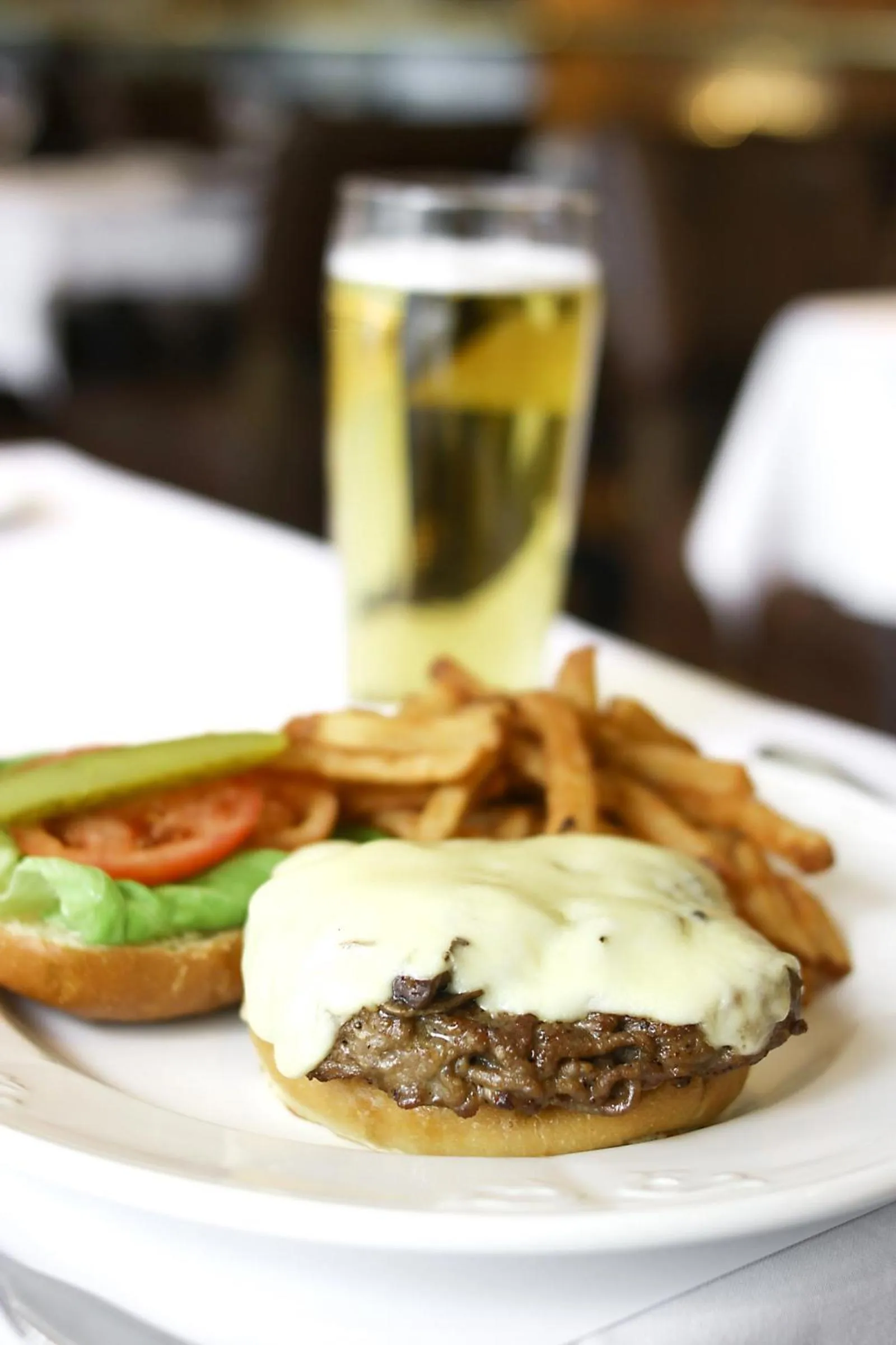 Food and drinks in Hôtel Le Cantlie Suites