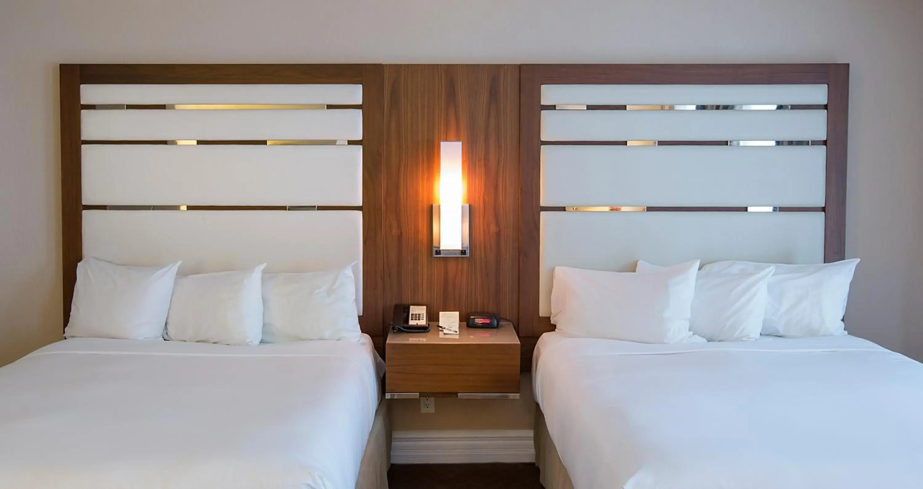 Studio with 2 Queen Beds in Hôtel Le Cantlie Suites Studio with 2 Queen Beds in Hôtel Le Cantlie Suites