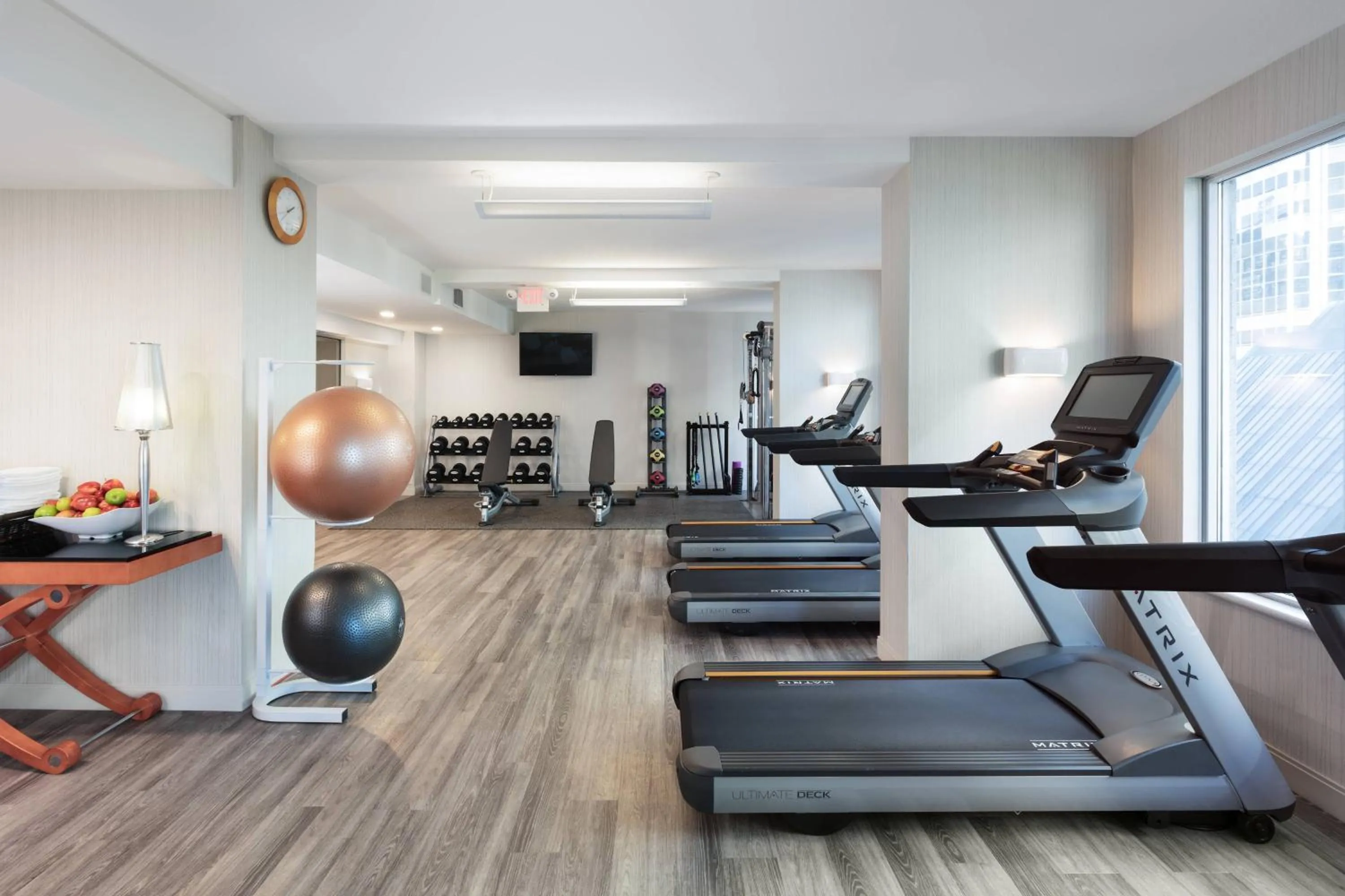 Fitness centre/facilities in Delta Hotels by Marriott Vancouver Downtown Suites