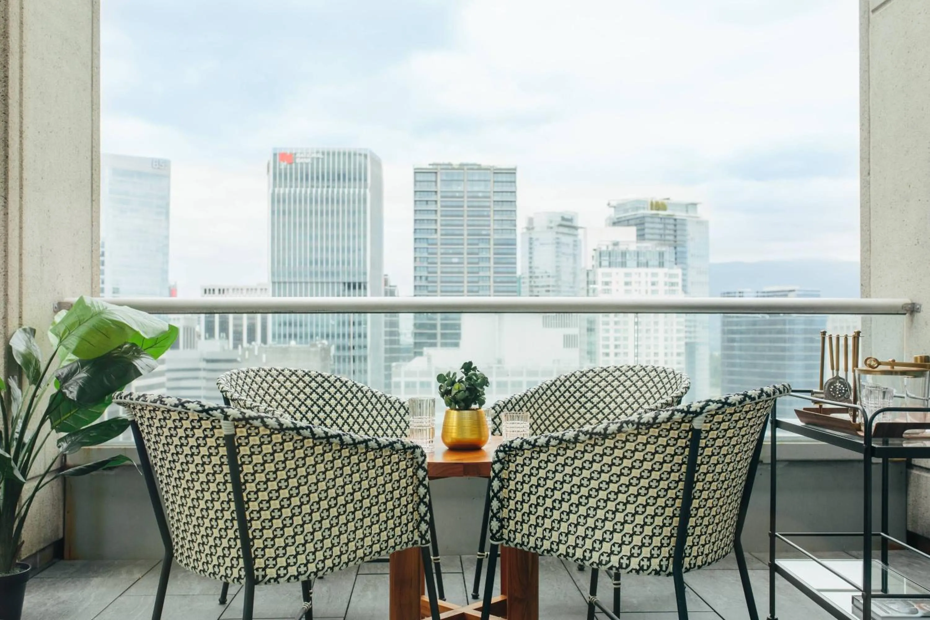 Photo of the whole room in Delta Hotels by Marriott Vancouver Downtown Suites