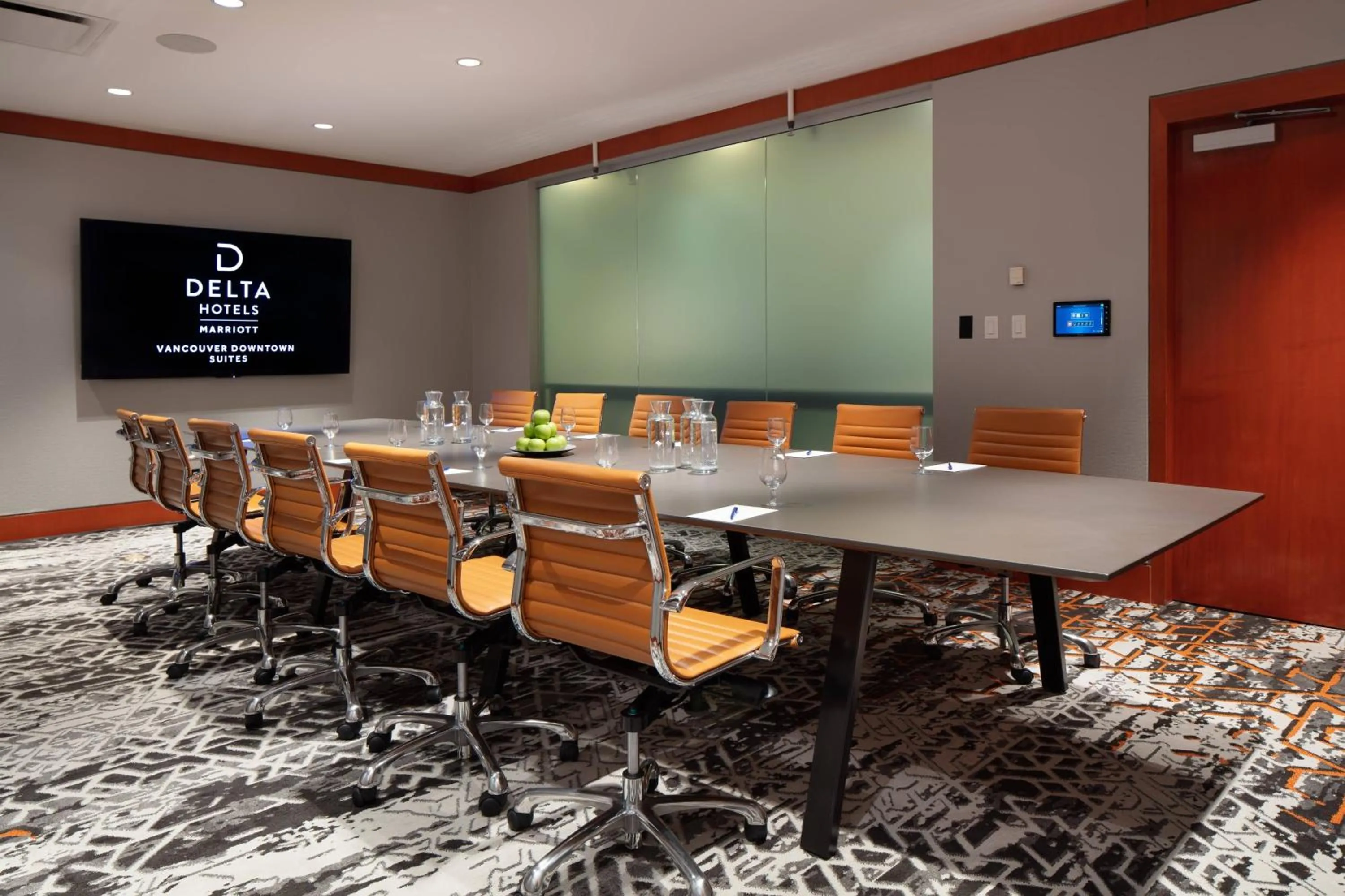 Meeting/conference room in Delta Hotels by Marriott Vancouver Downtown Suites