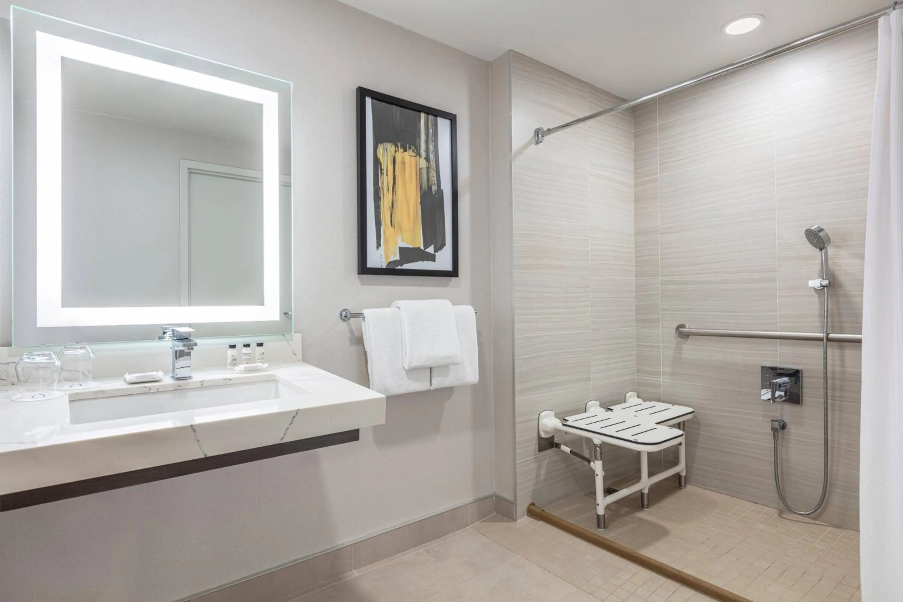 Bathroom in Delta Hotels by Marriott Vancouver Downtown Suites