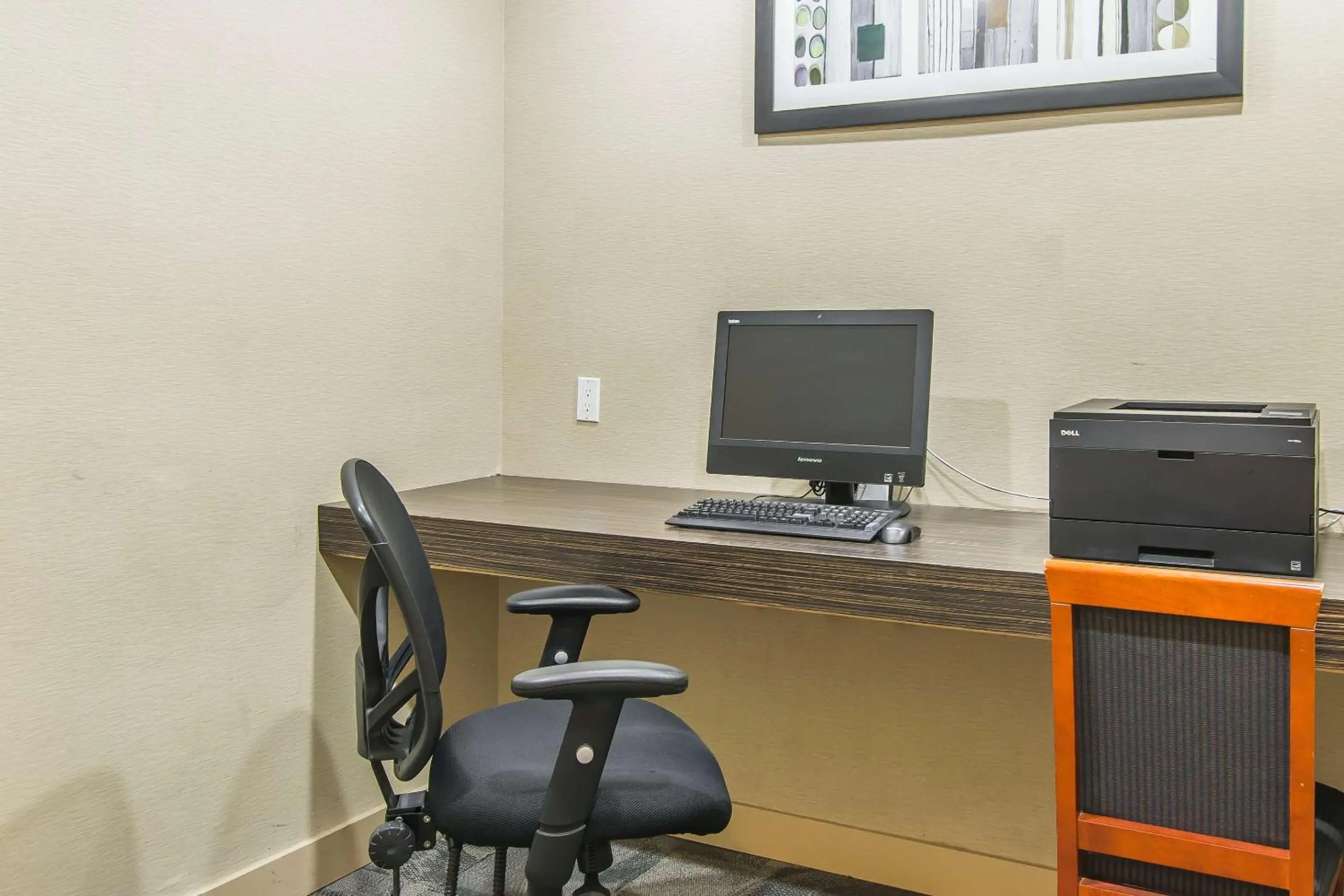 Business facilities in Comfort Suites Downtown