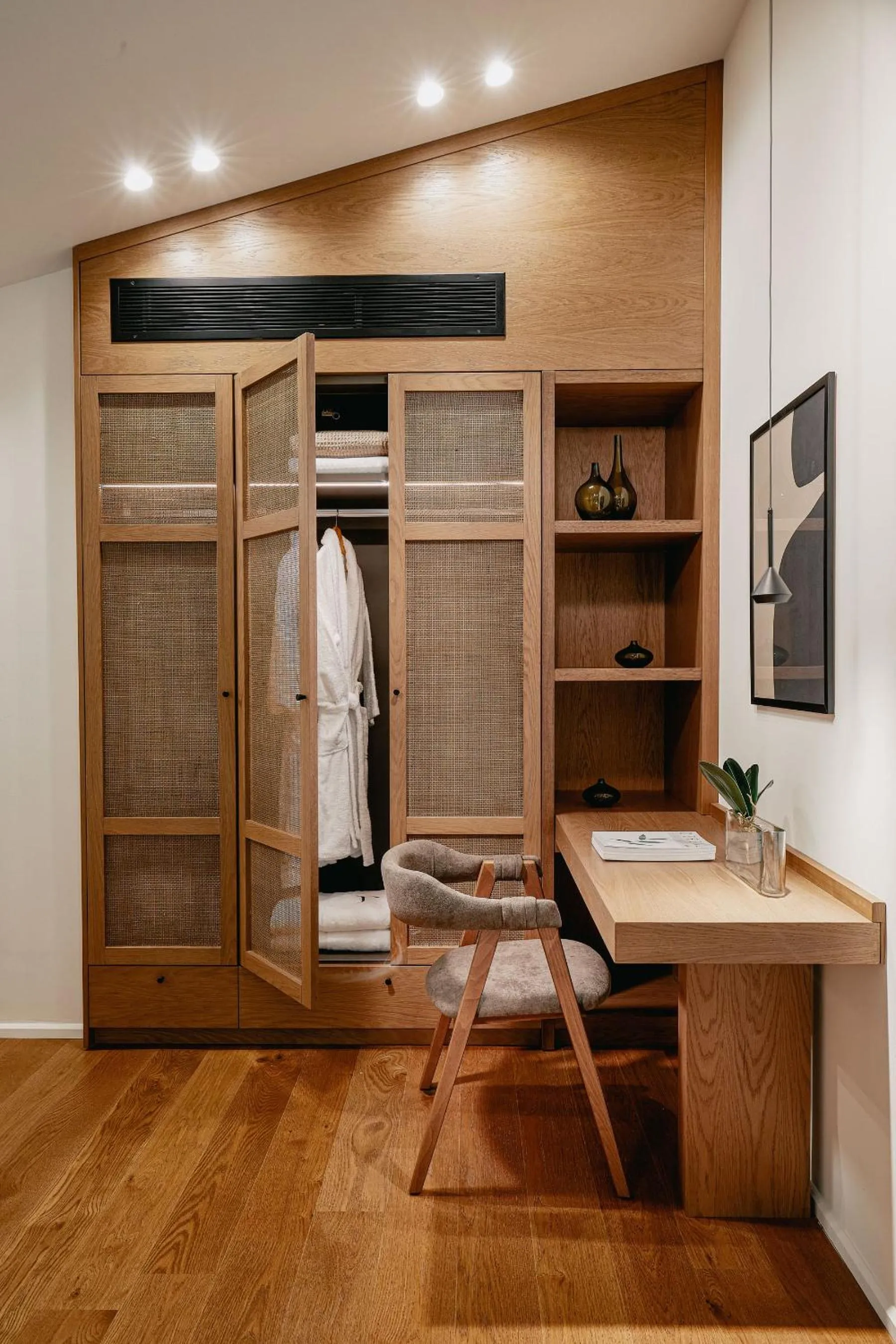 wardrobe in Origami Boutique Residences