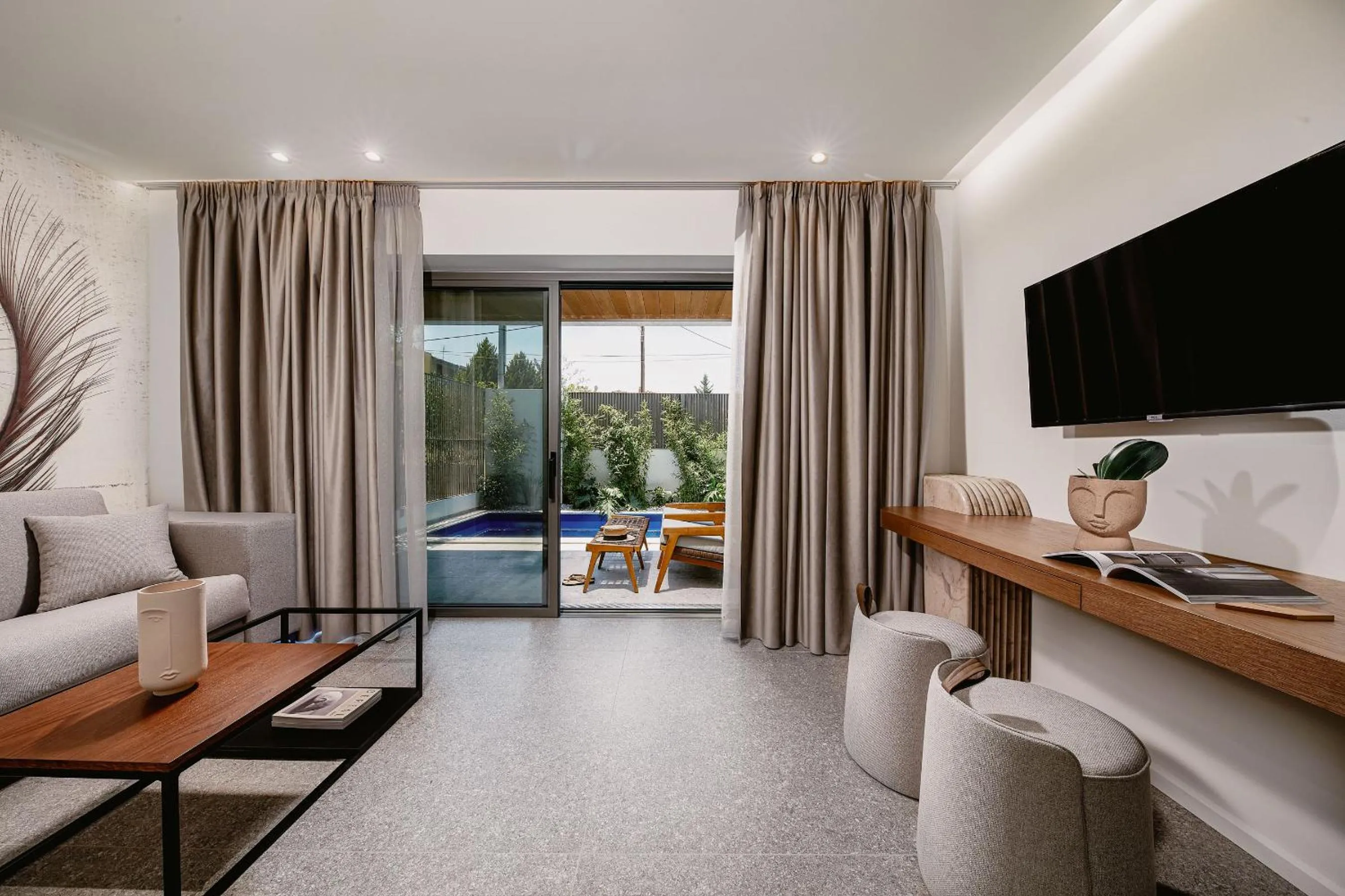 TV and multimedia in Origami Boutique Residences