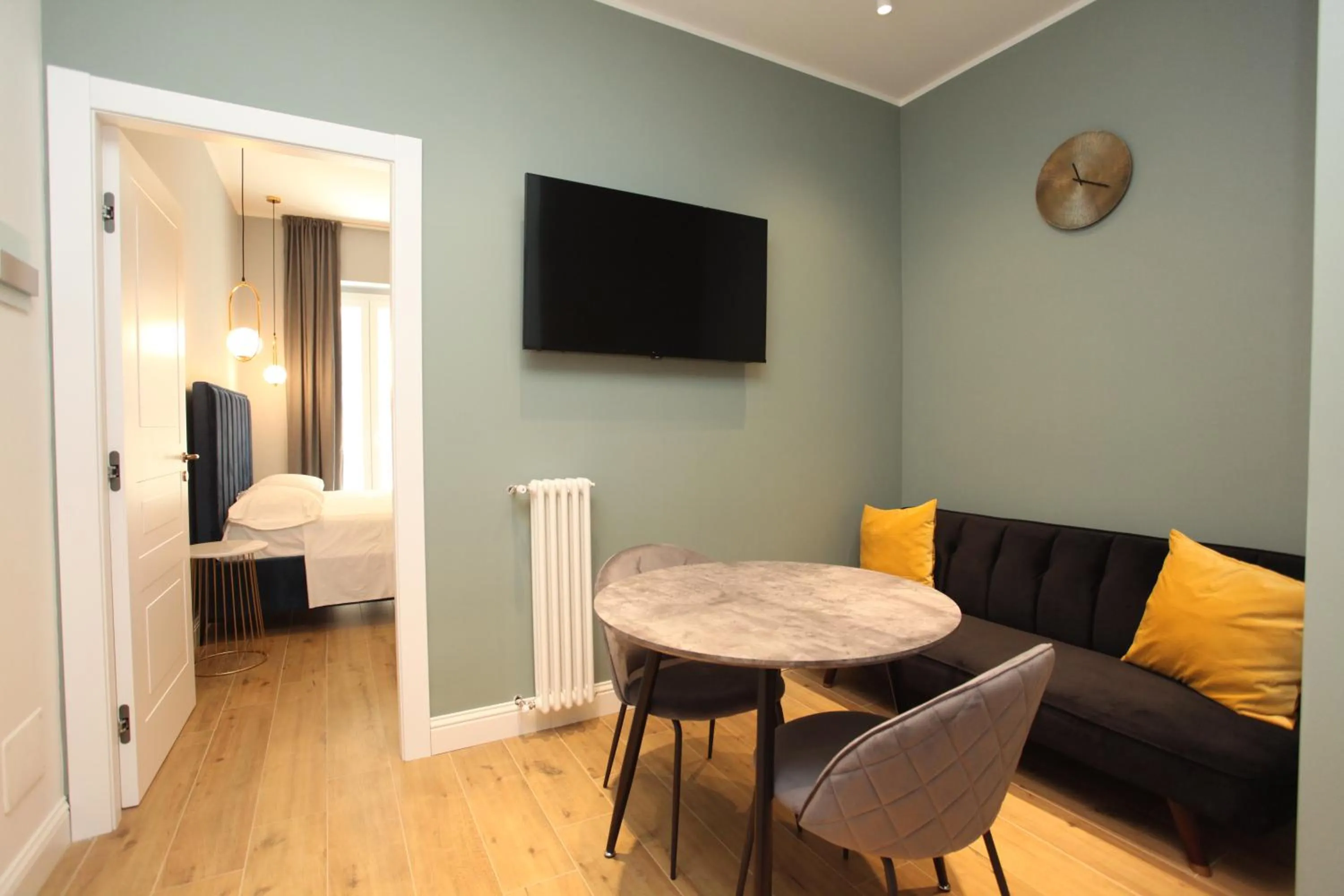 Lunch, Bed in Krysos Luxury Rooms