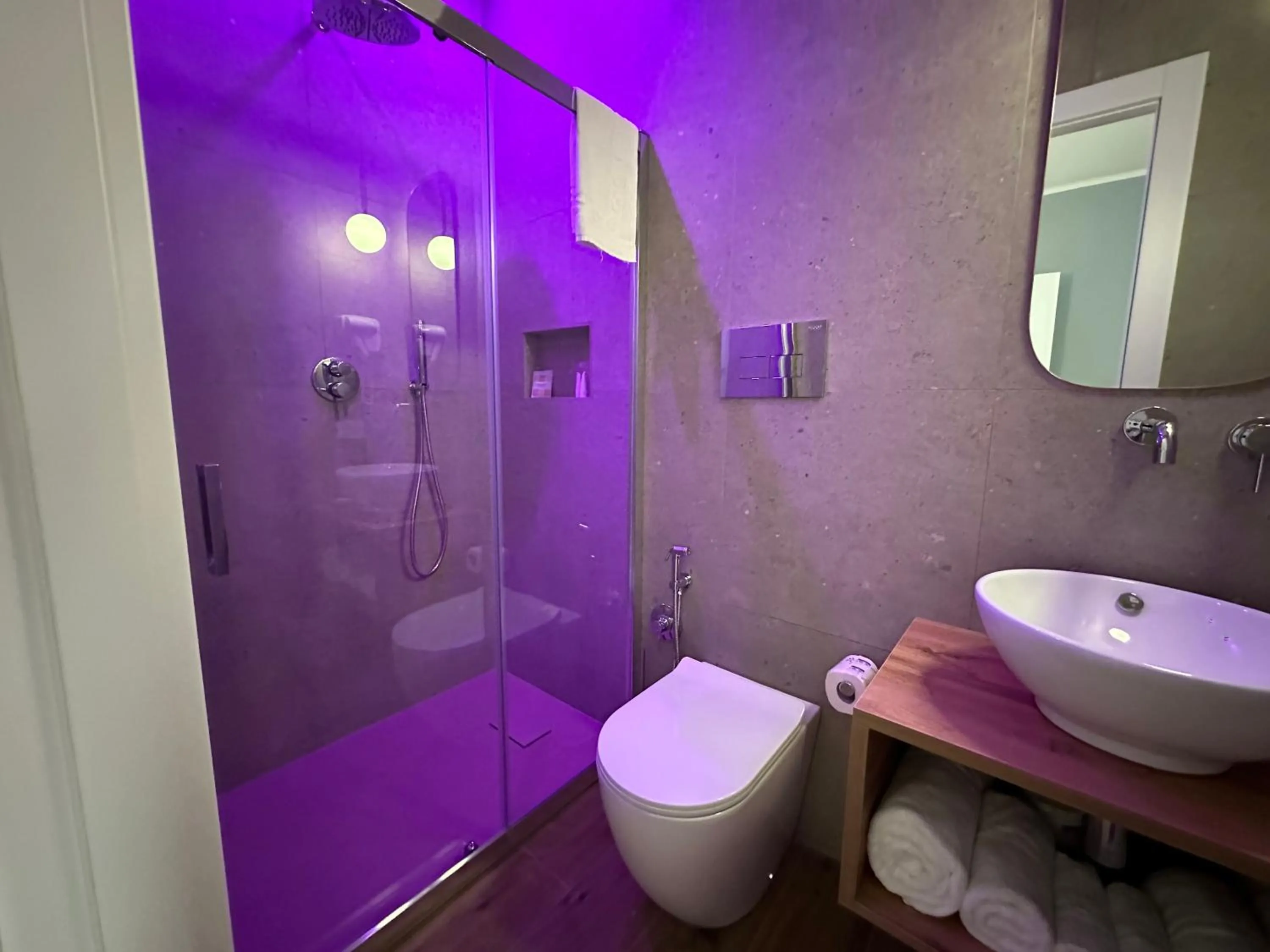 Shower in Krysos Luxury Rooms