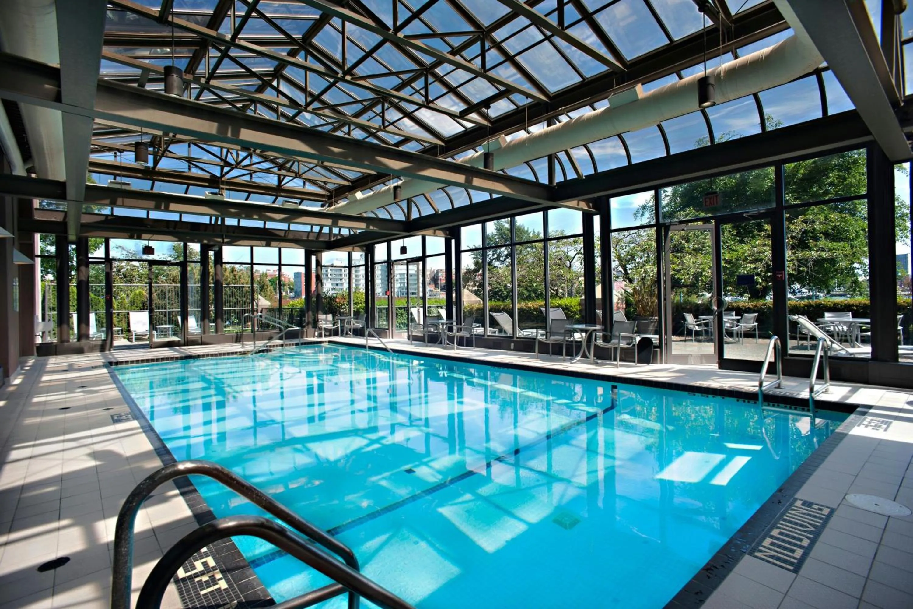 Swimming pool in Delta Hotels by Marriott Victoria Ocean Pointe Resort