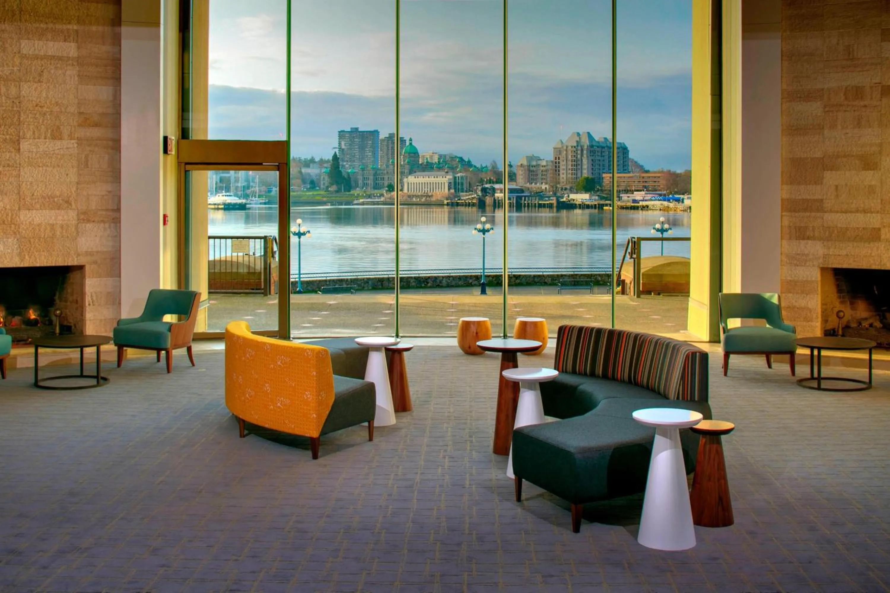 Lobby or reception in Delta Hotels by Marriott Victoria Ocean Pointe Resort