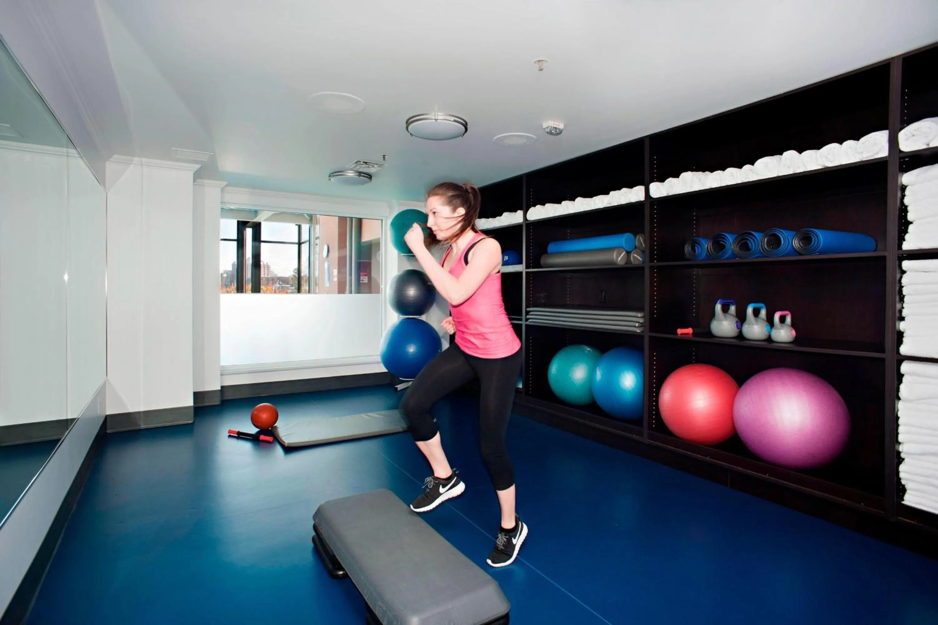 Fitness centre/facilities in Delta Hotels by Marriott Victoria Ocean Pointe Resort