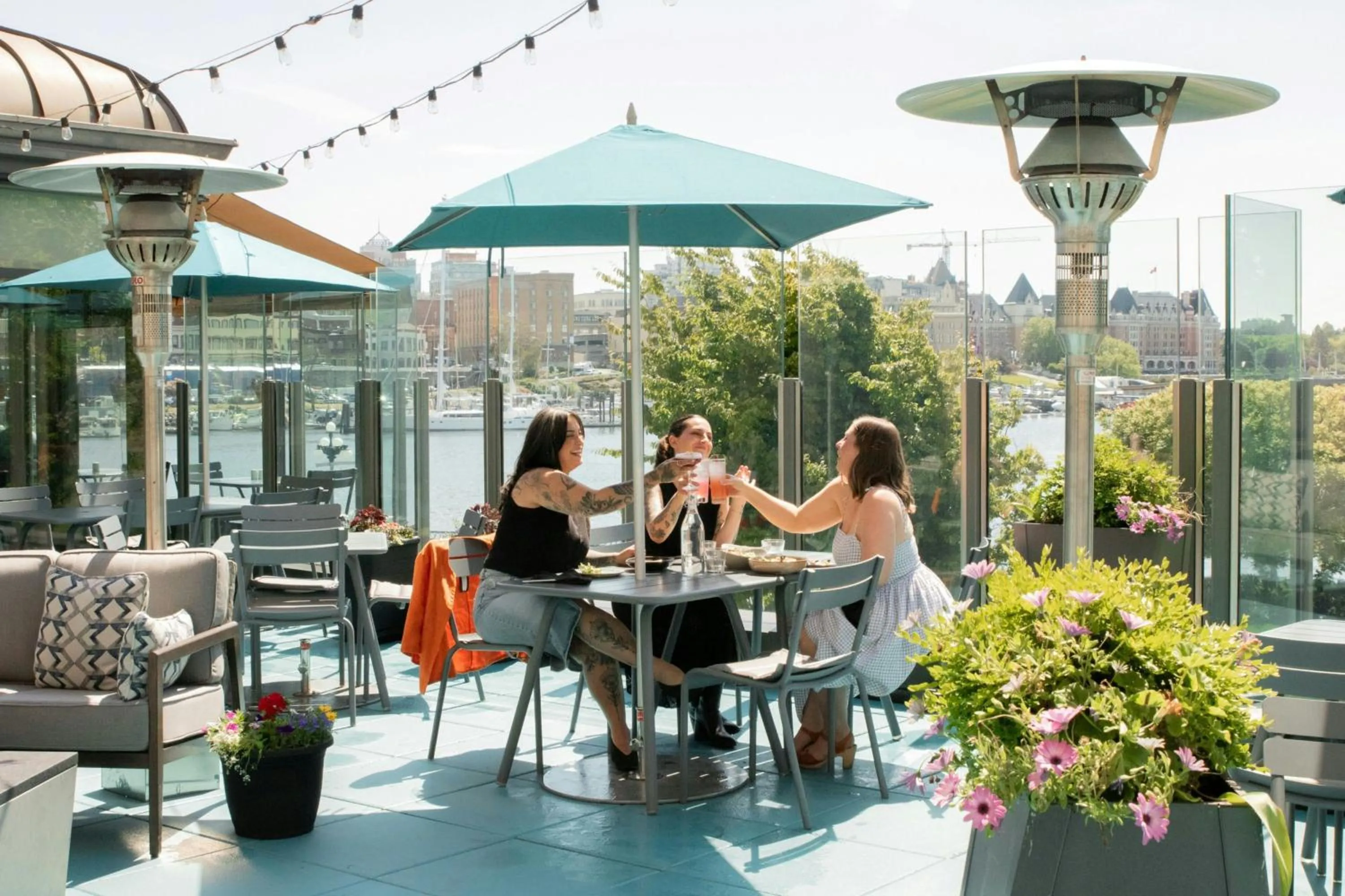 Restaurant/places to eat in Delta Hotels by Marriott Victoria Ocean Pointe Resort