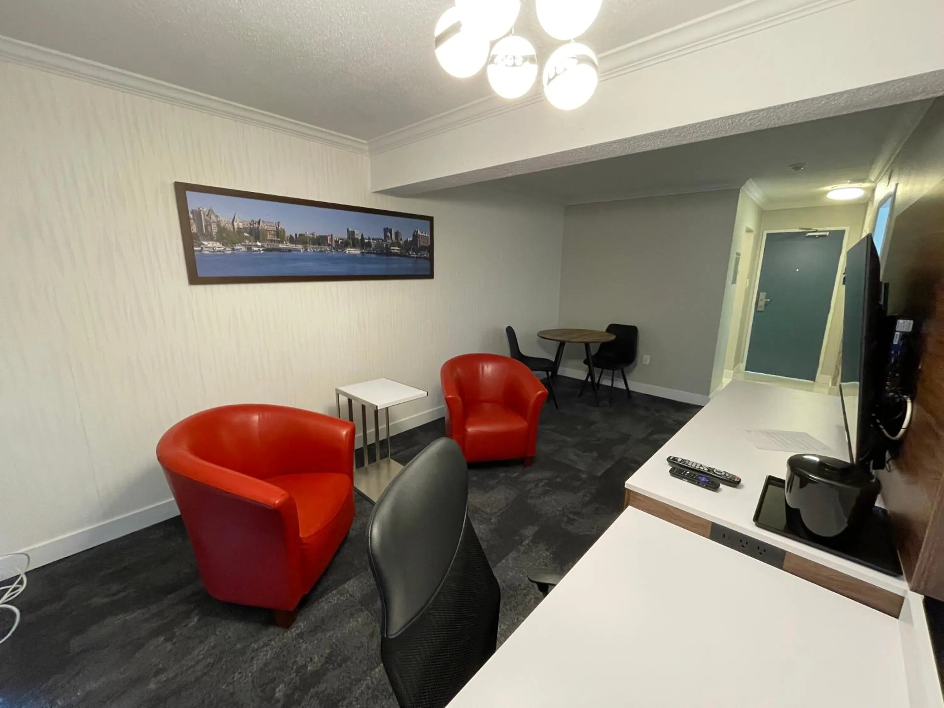 Living room in The Vic, an Ascend Collection Hotel