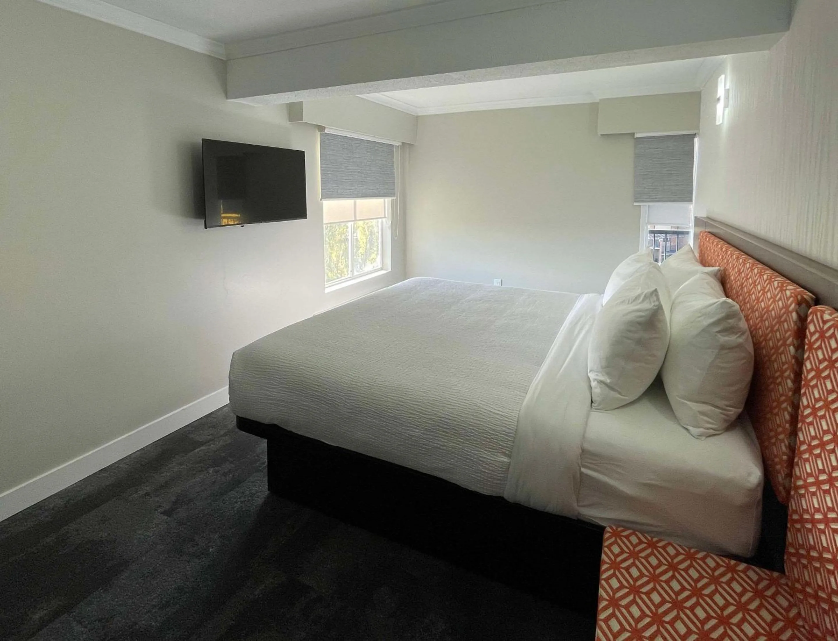 Bedroom, Bed in The Vic, an Ascend Collection Hotel