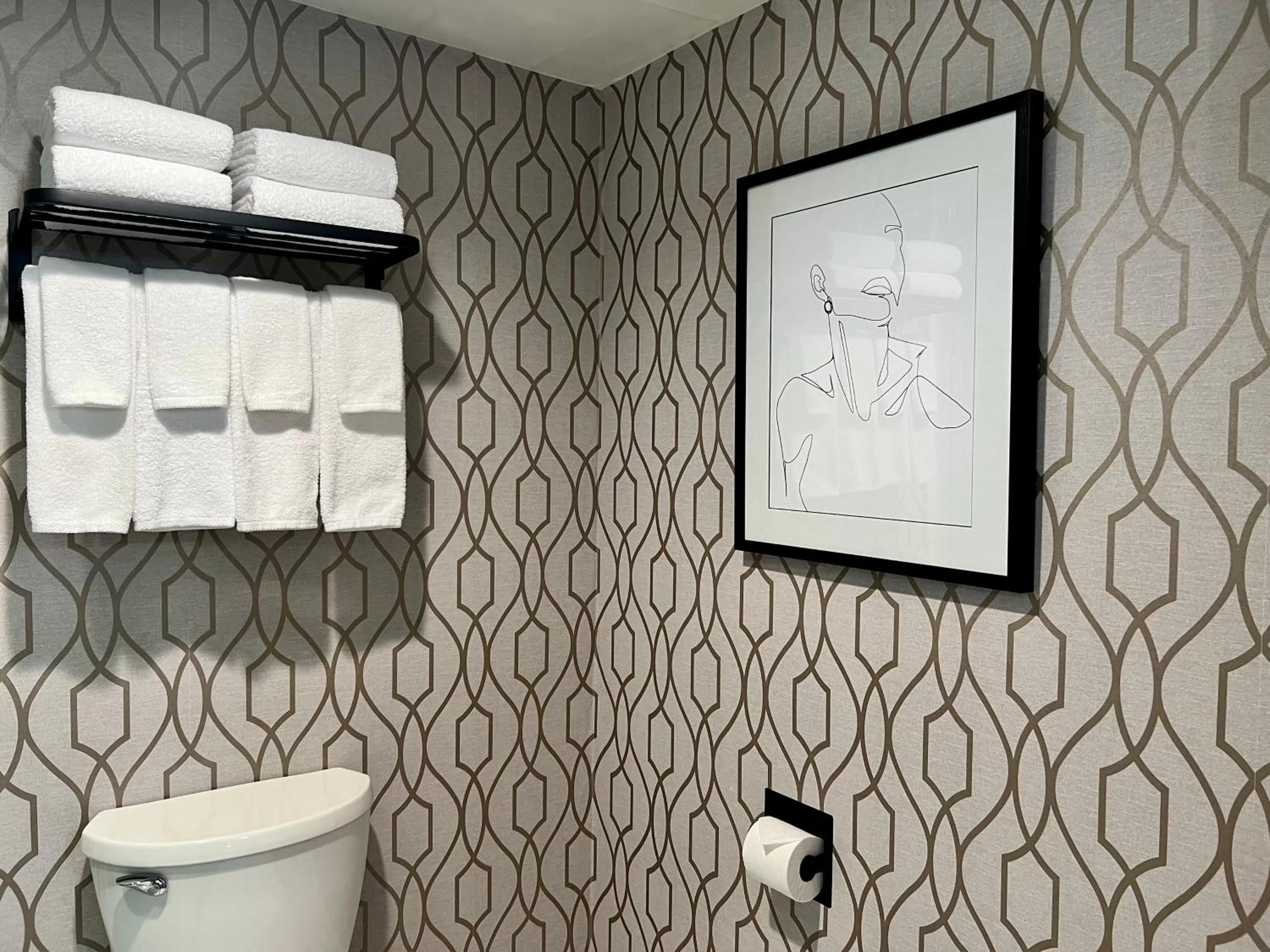 Bathroom in The Vic, an Ascend Collection Hotel