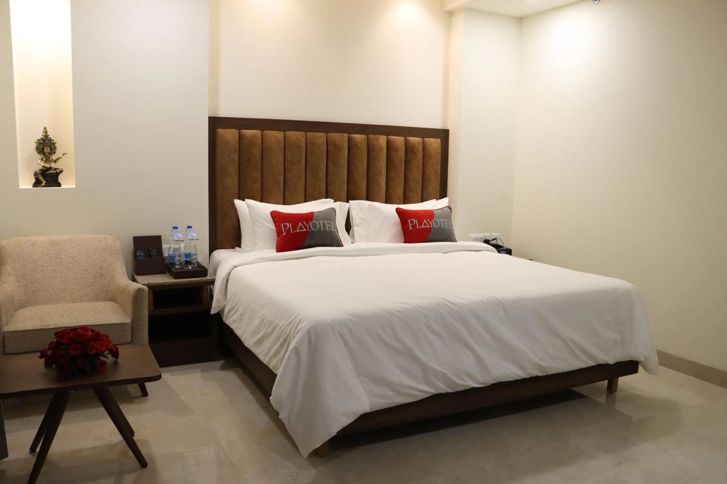 Bedroom, Bed in Playotel Premier Guna