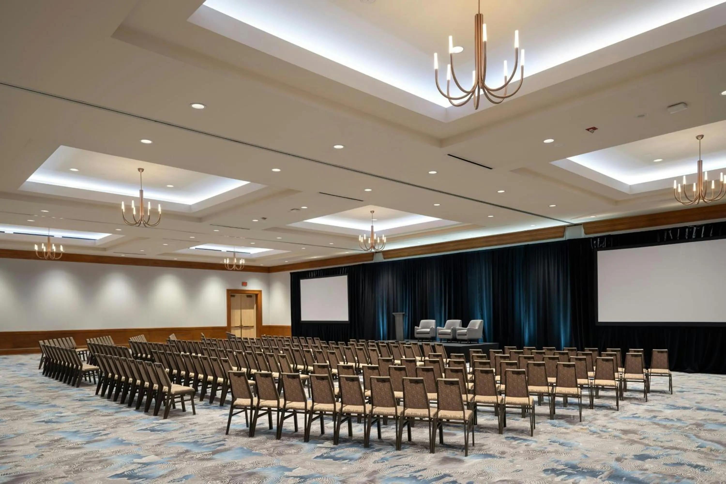 Entertainment in The Westin Bayshore, Vancouver