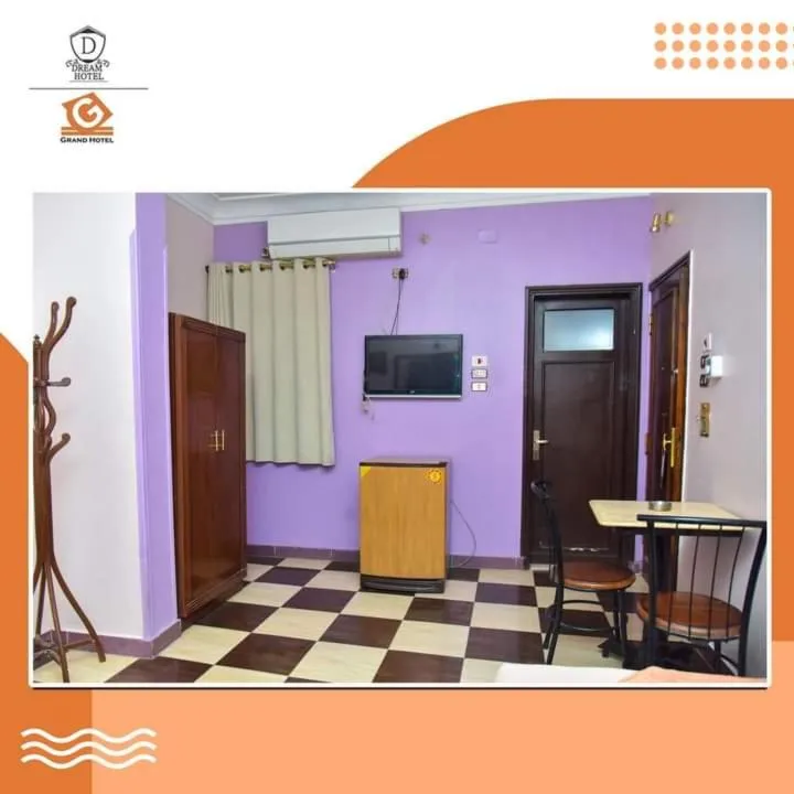 TV and multimedia in Dream Hotel