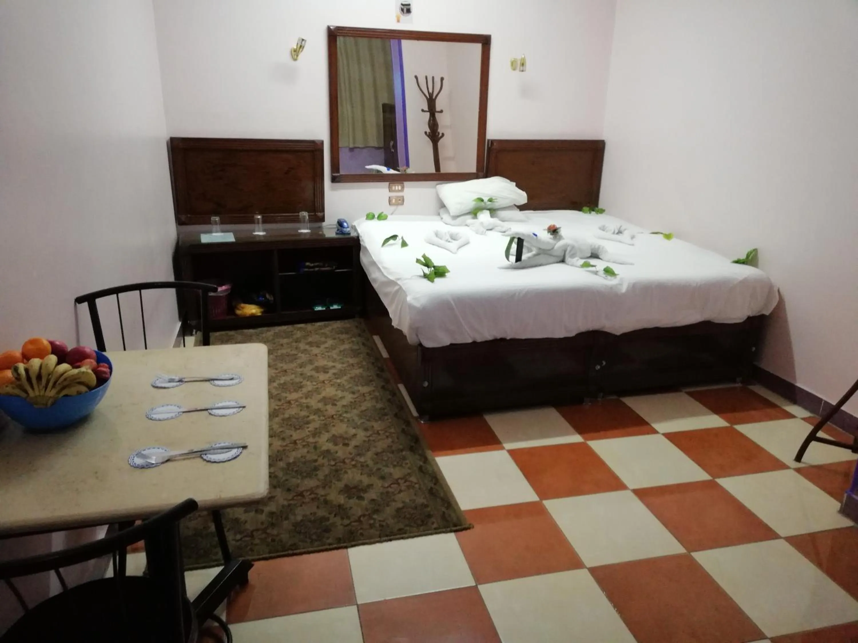 Property building, Bed in Dream Hotel