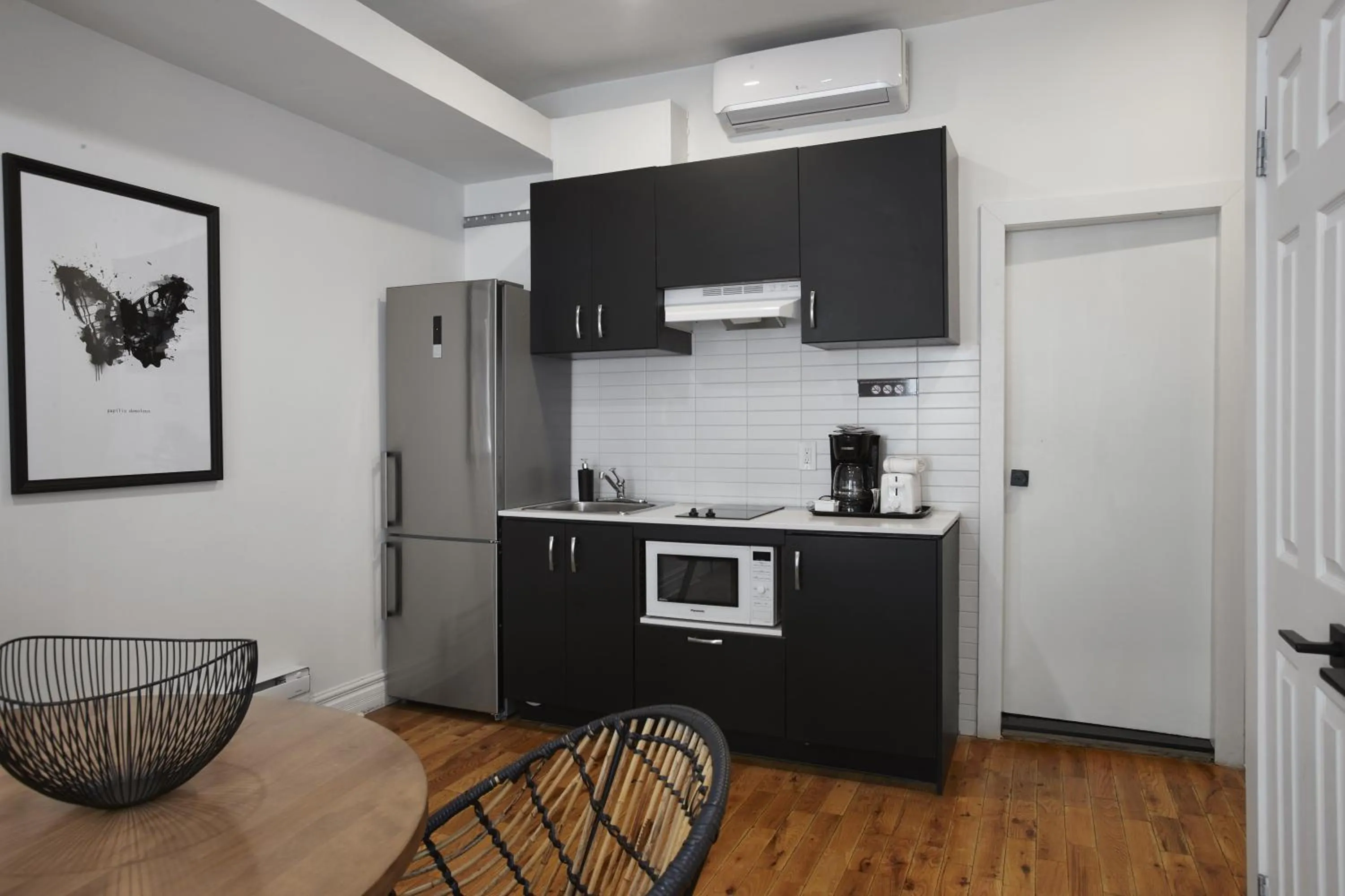 Kitchen or kitchenette in hotel & spa Carré Saint-Louis