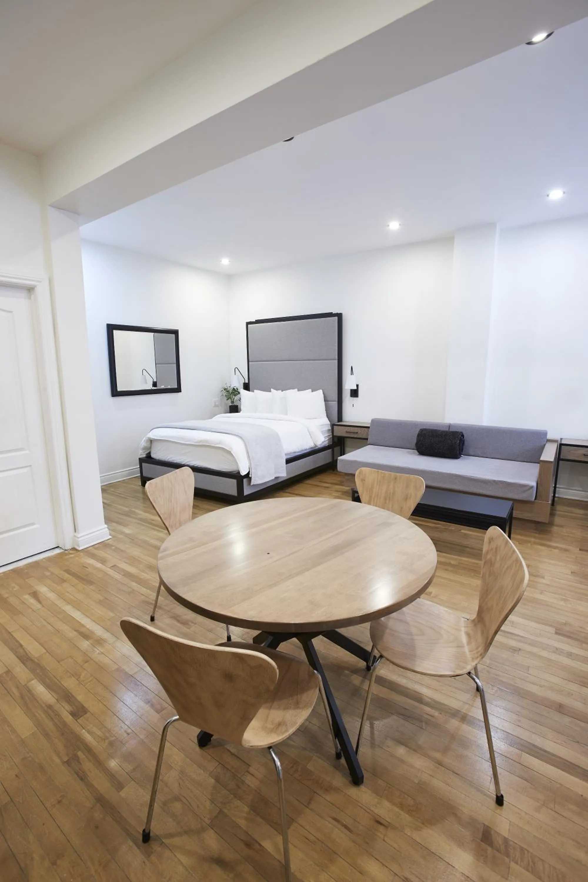 Bed in hotel & spa Carré Saint-Louis