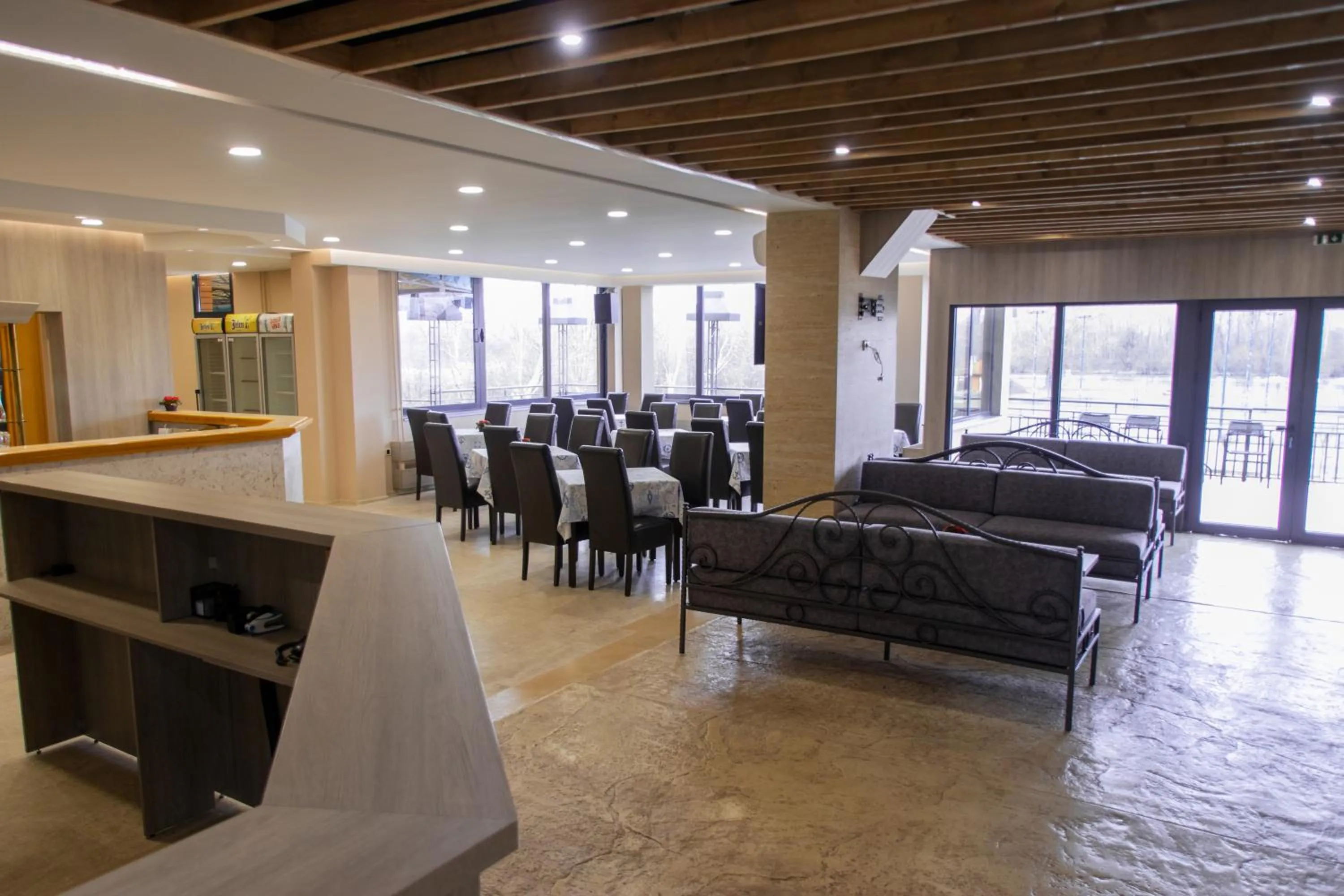 Seating area in Hotel Marina OASA