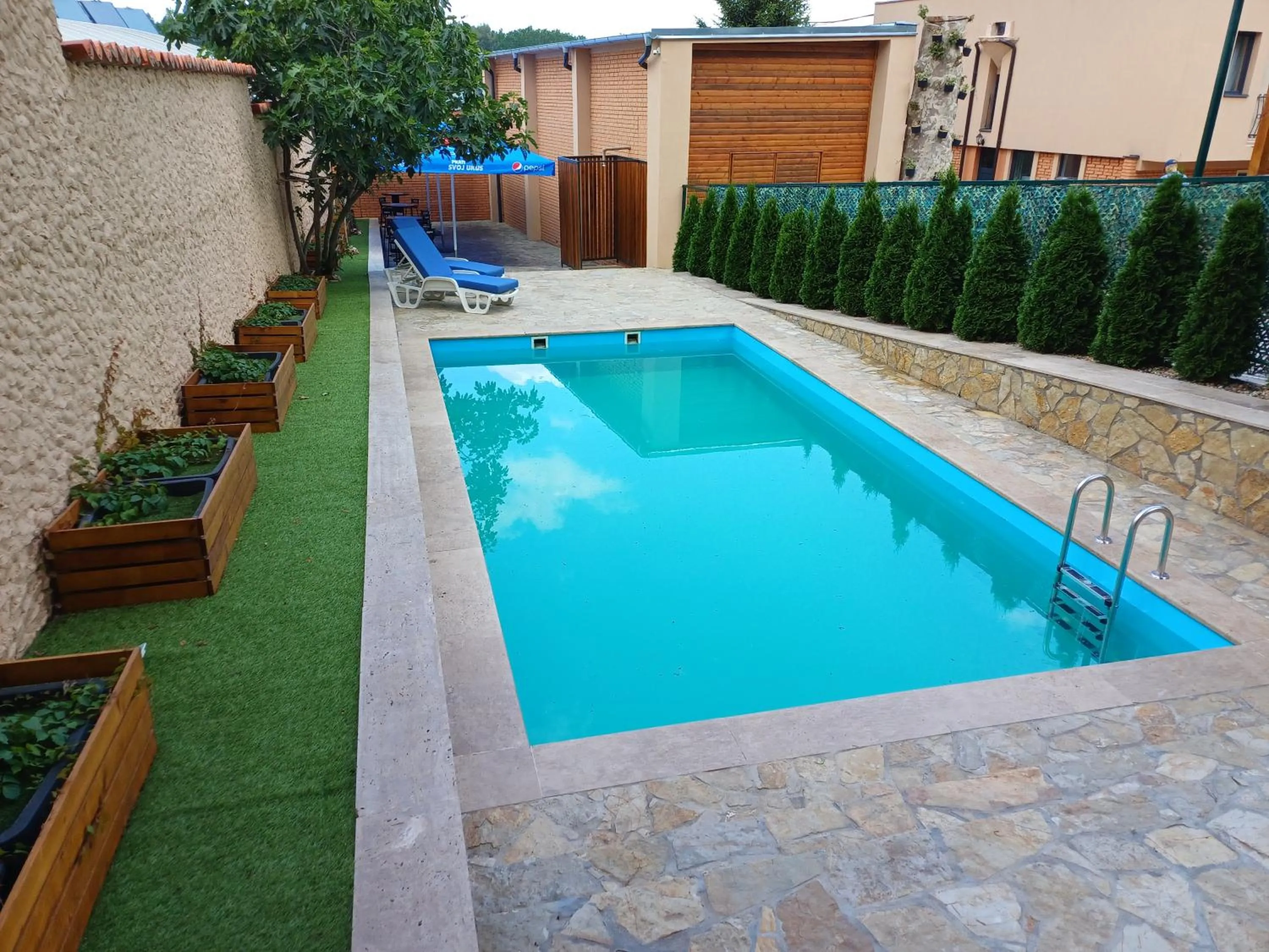 Swimming pool in Hotel Marina OASA