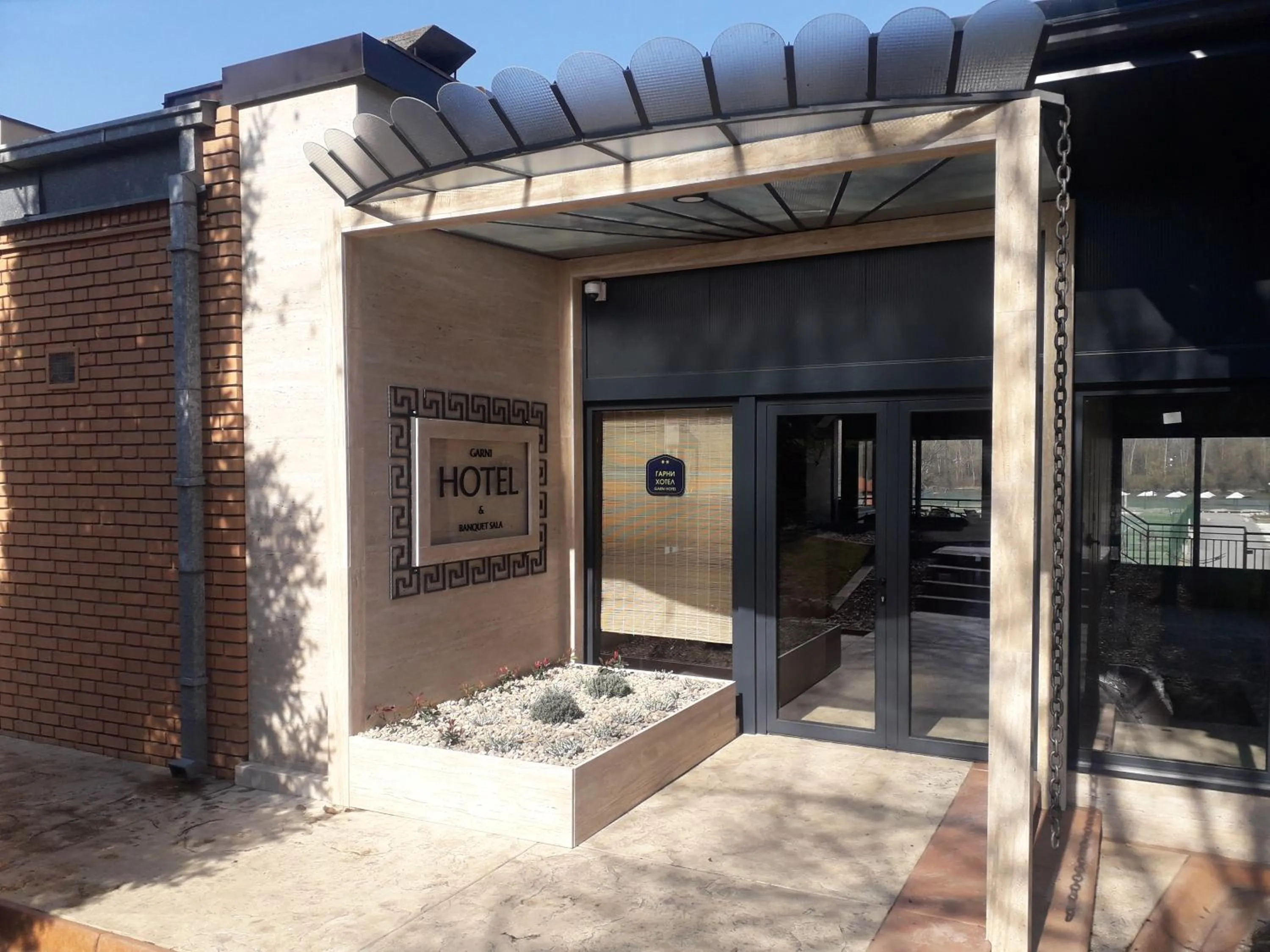 Facade/entrance in Hotel Marina OASA