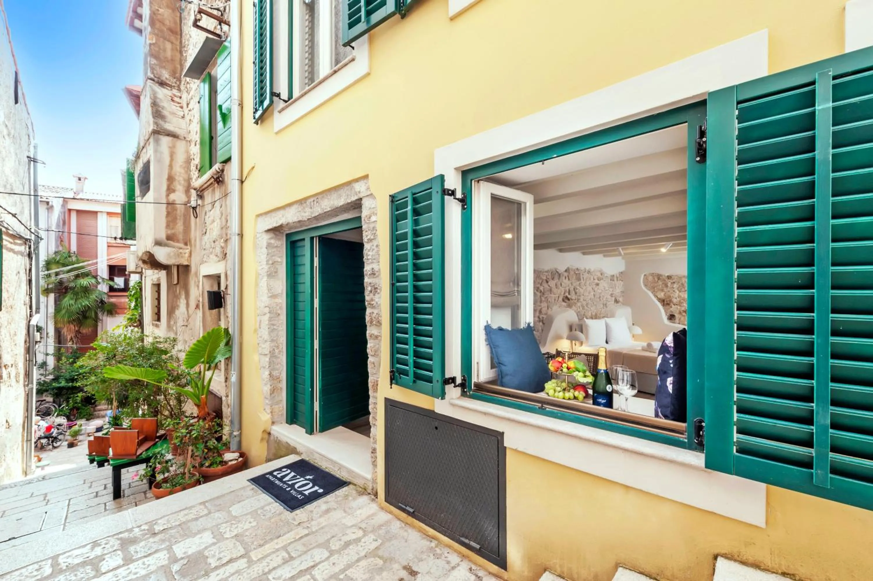 Property building in Yellow House Rovinj