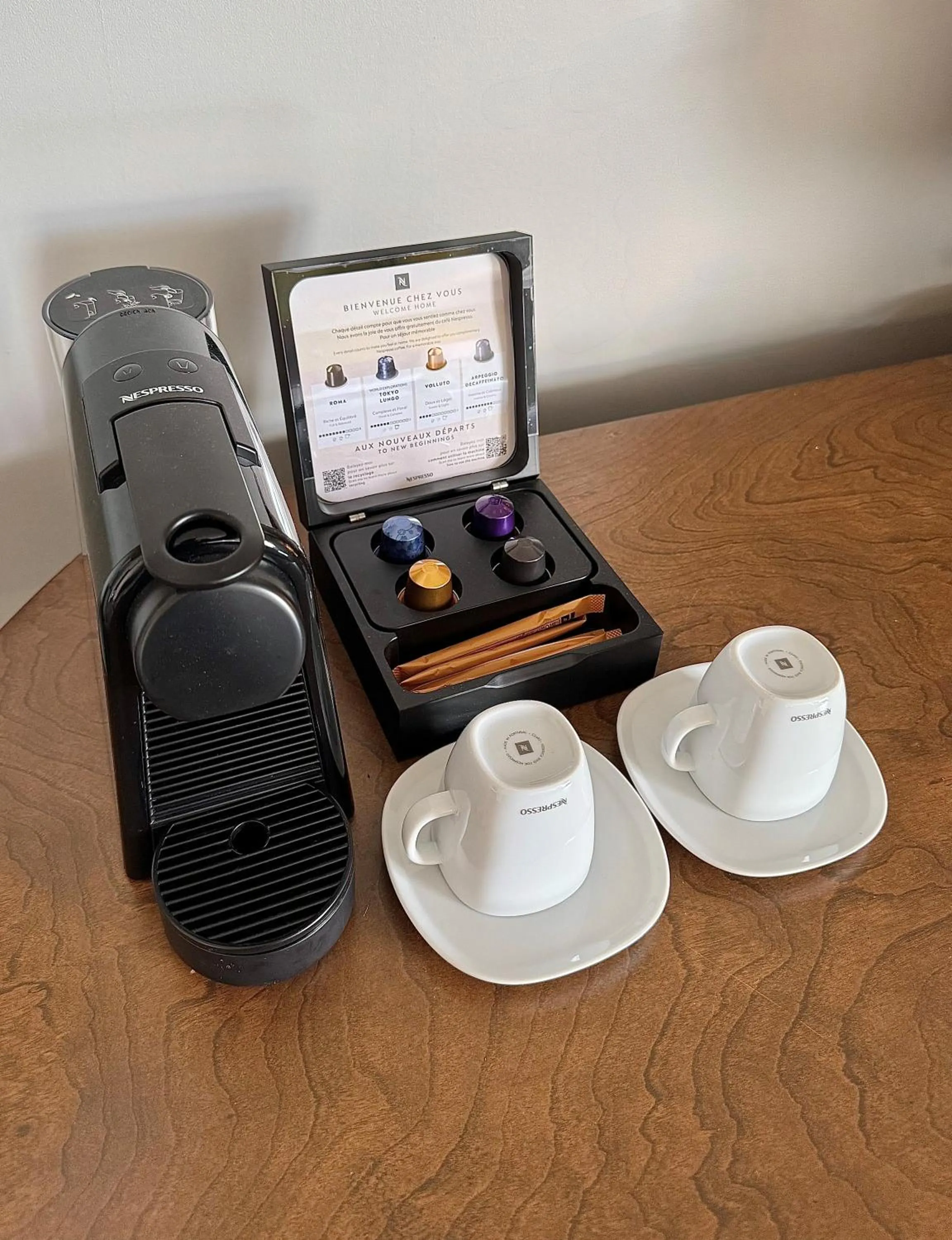 Coffee/tea facilities in Hotel Champlain