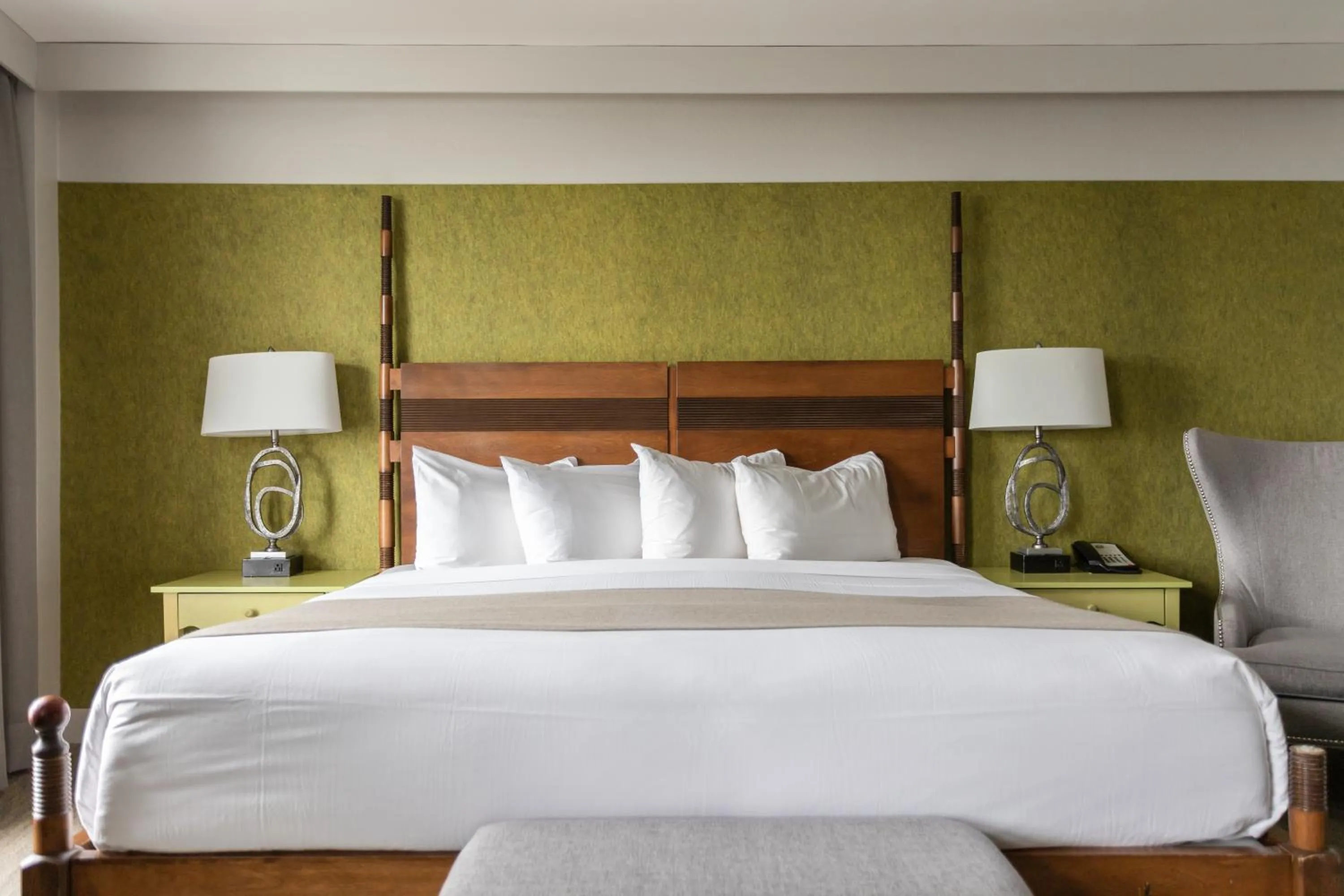 Bed in Hotel Champlain