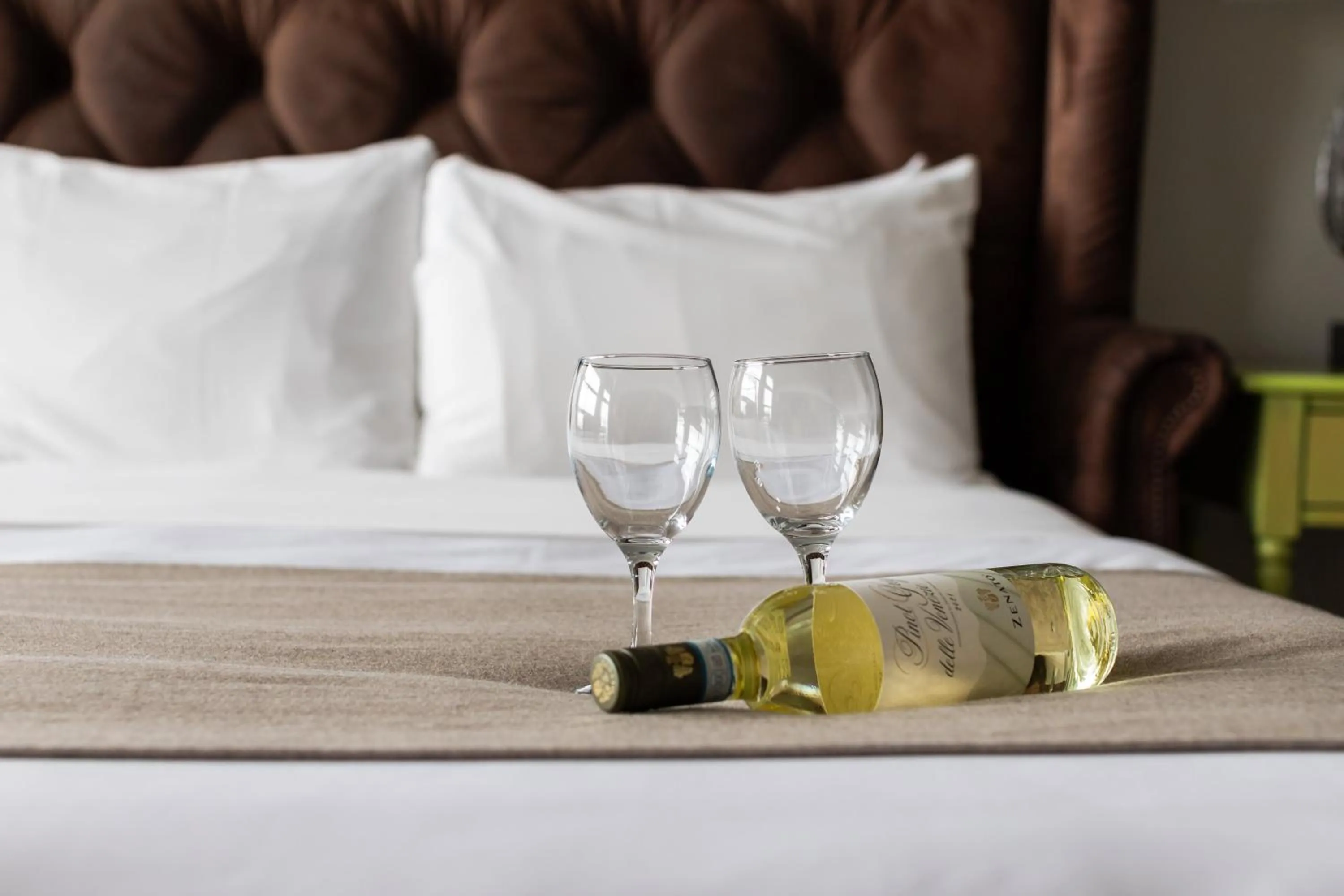 Bed in Hotel Champlain