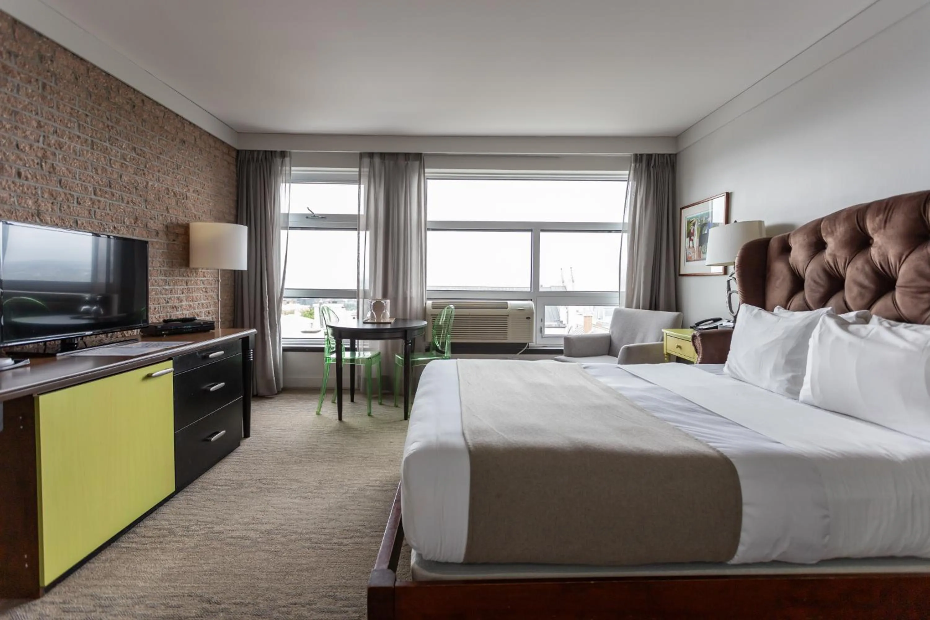 Bedroom, Bed in Hotel Champlain