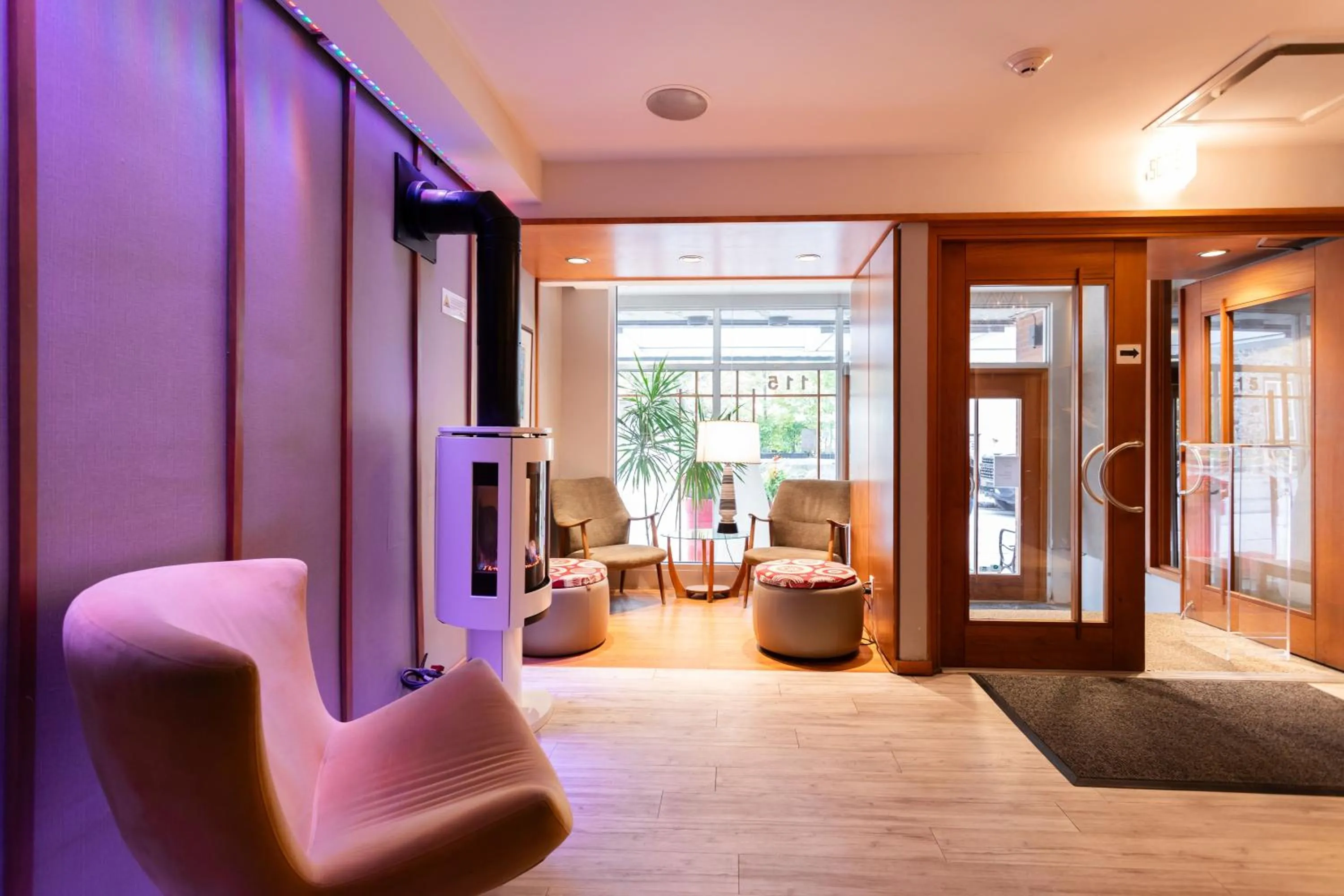 Seating area in Hotel Champlain