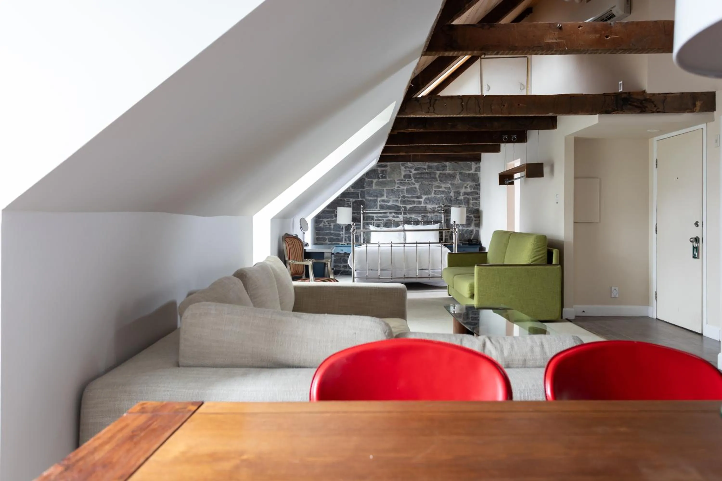 Living room in Hotel Champlain