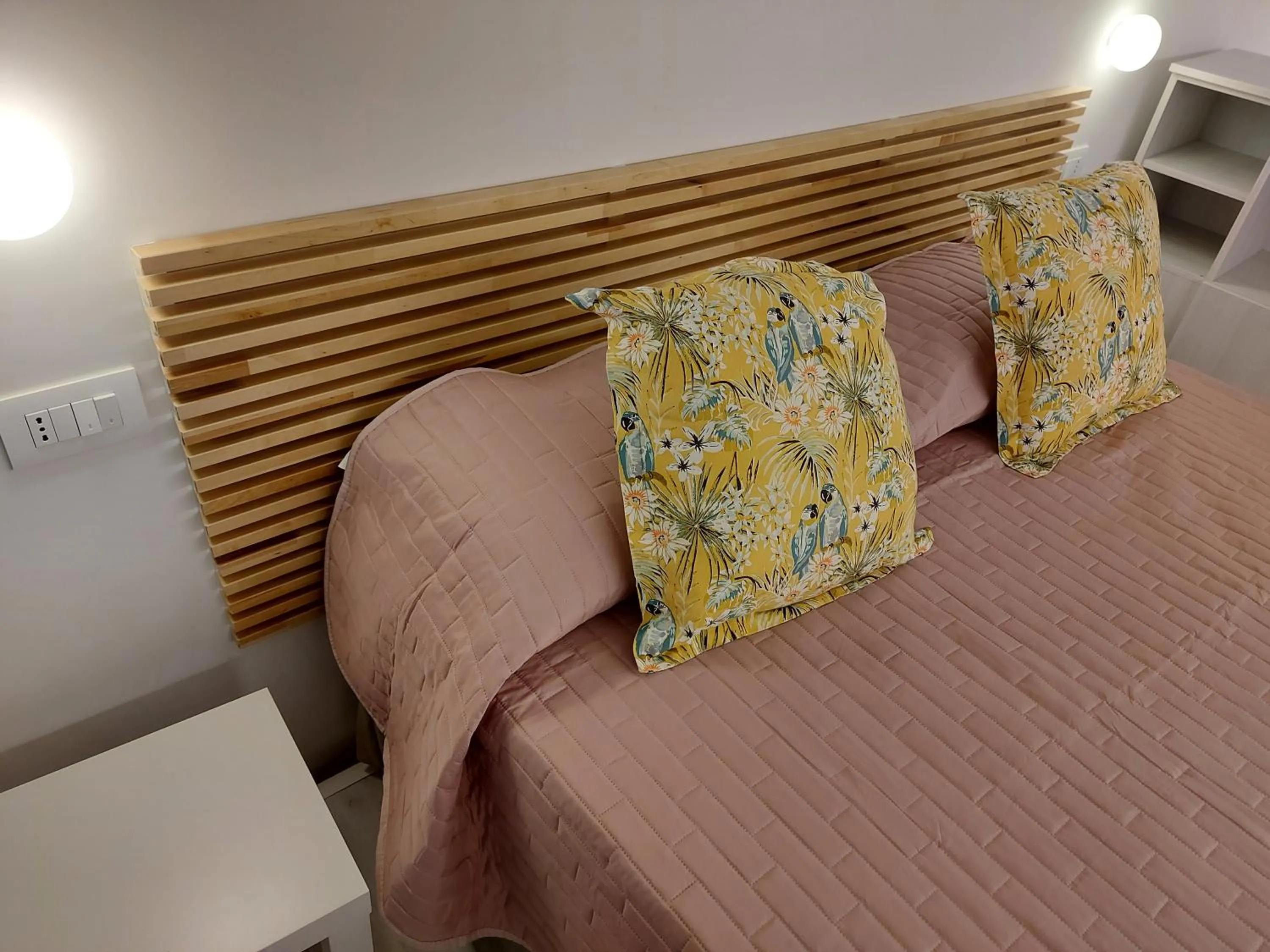 Bedroom, Bed in Celeste Costiera