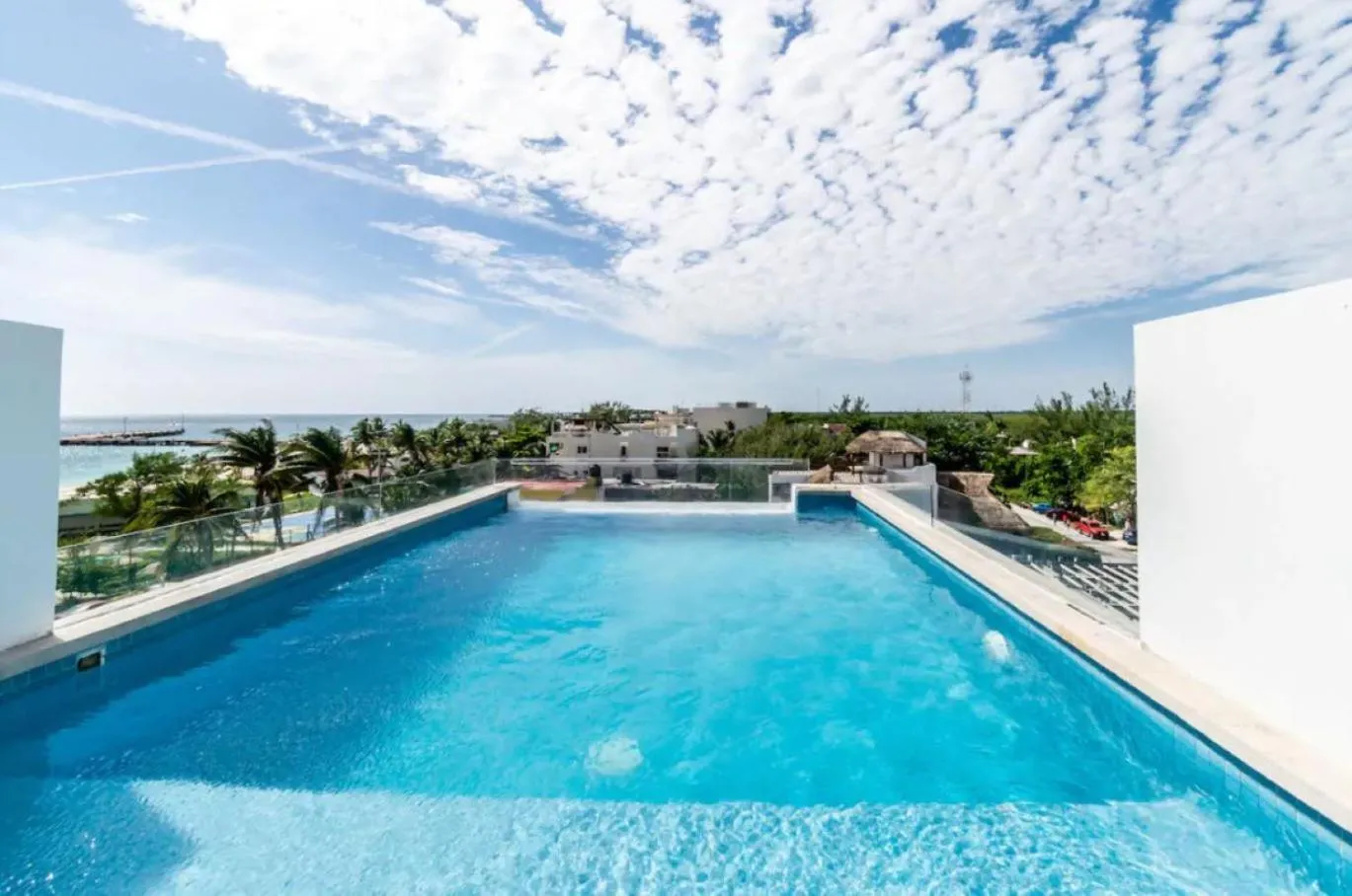 Swimming pool in Ocean Villa