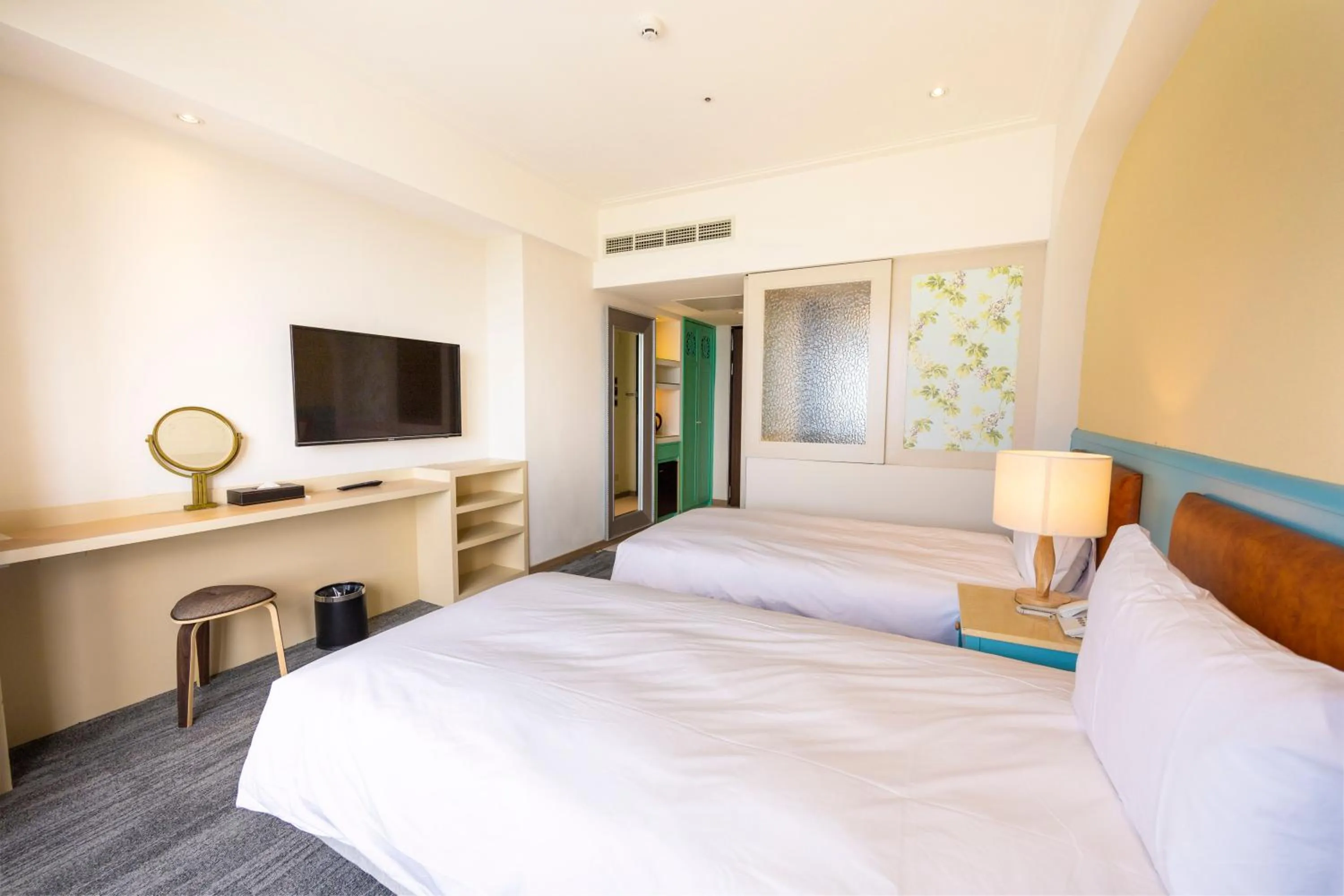 Photo of the whole room, Bed in Kenting Long Beach Hotel