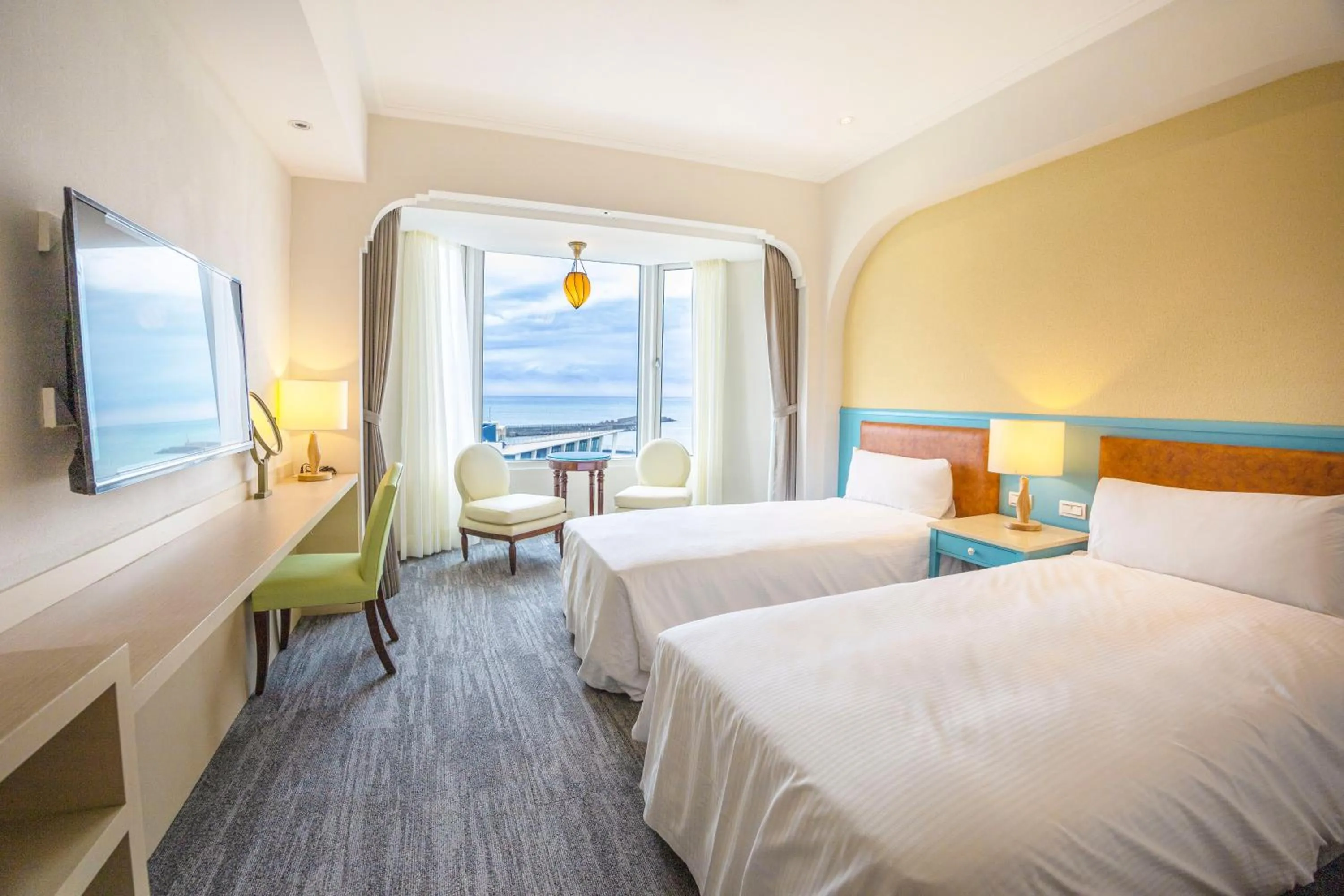 Photo of the whole room, Bed in Kenting Long Beach Hotel