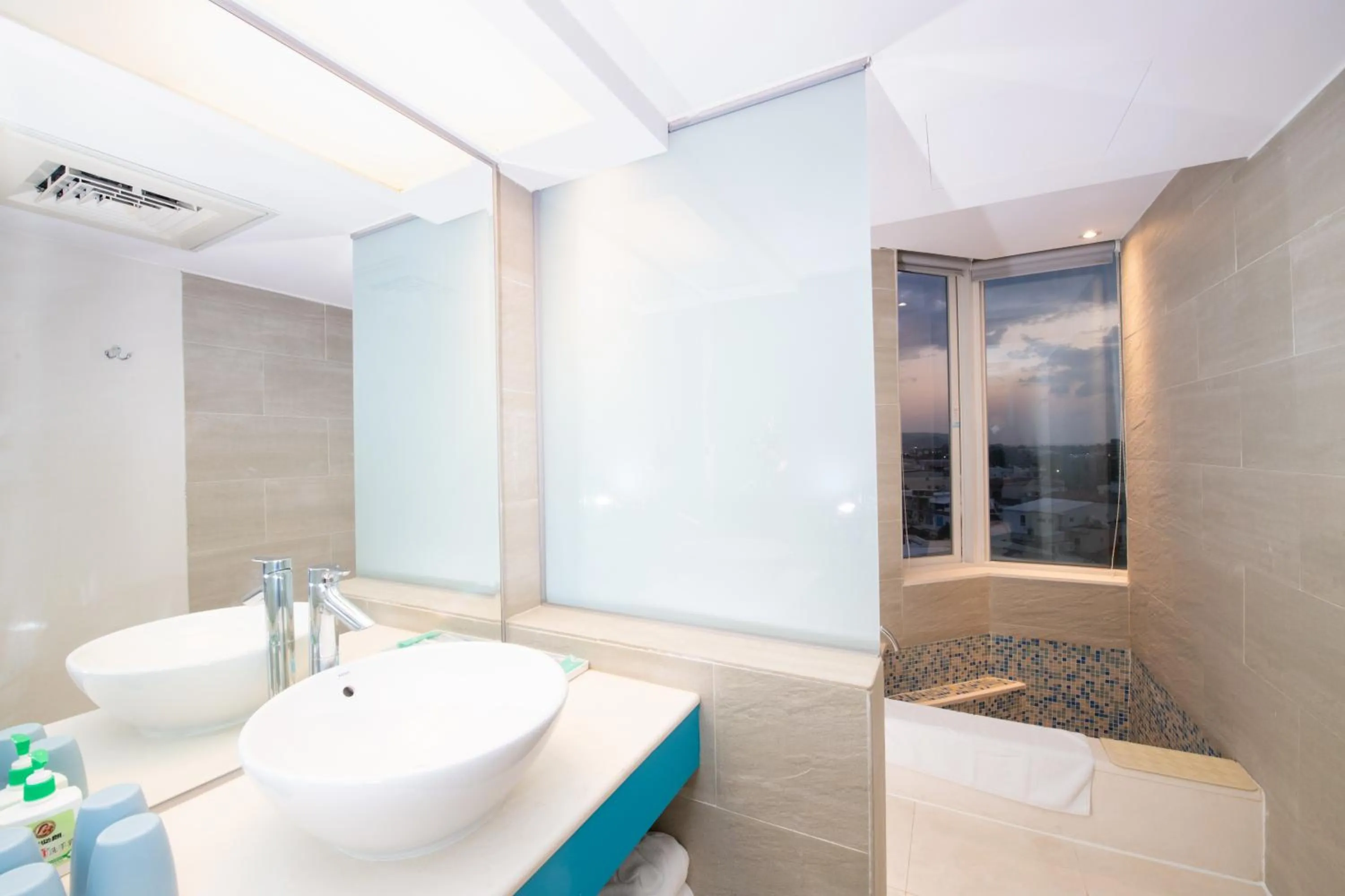 Bathroom in Kenting Long Beach Hotel