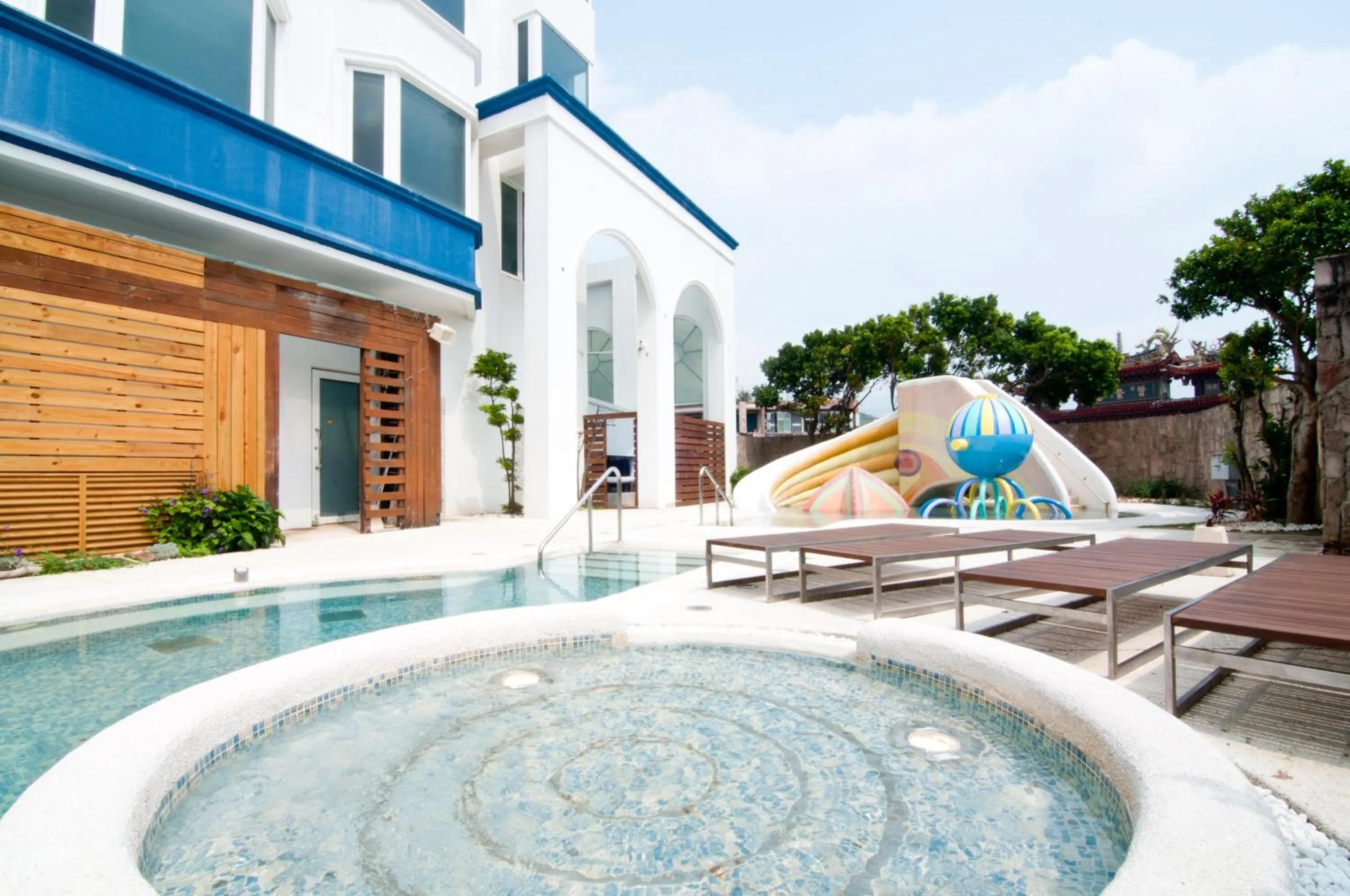 Aqua park in Kenting Long Beach Hotel