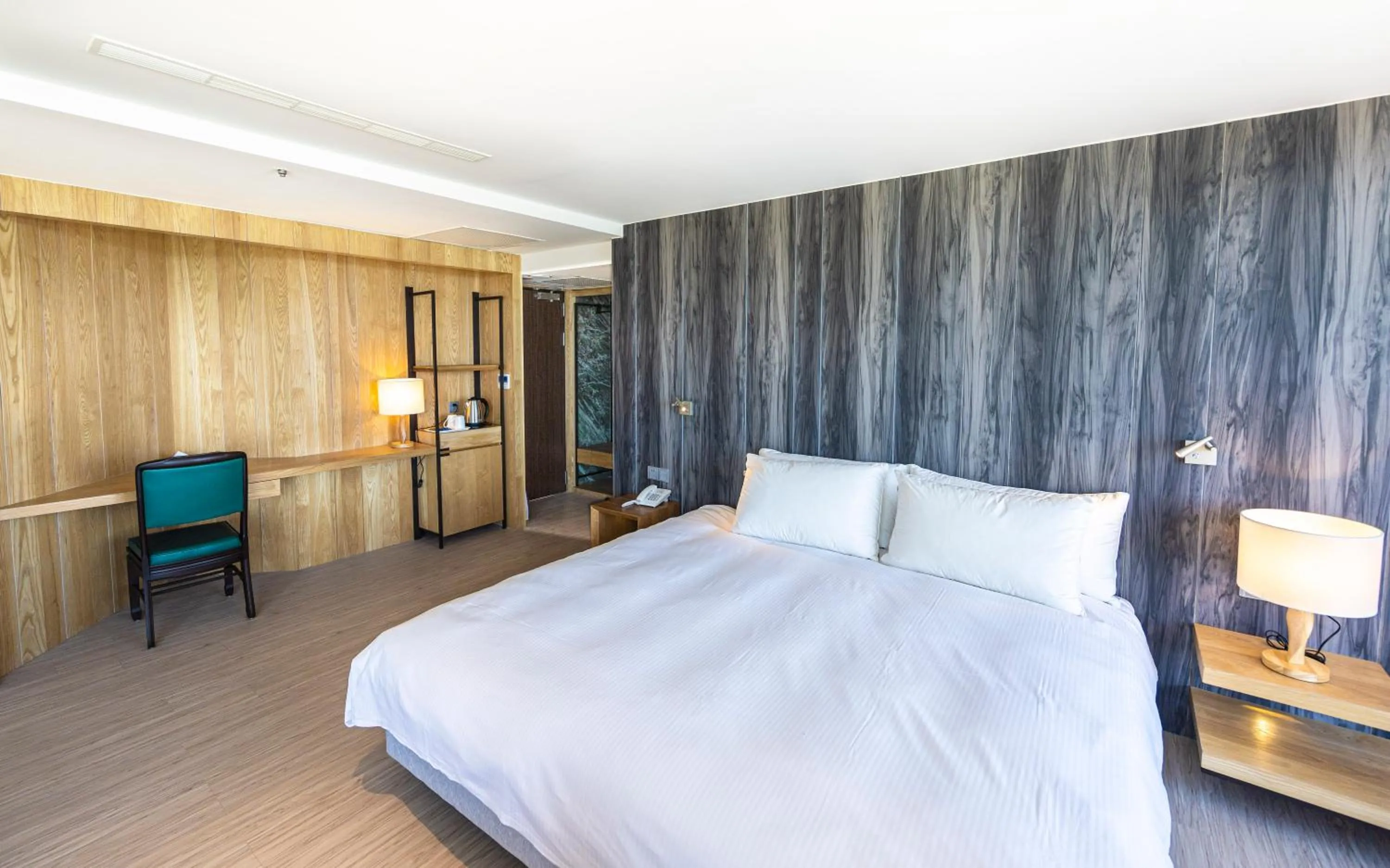 Photo of the whole room, Bed in Kenting Long Beach Hotel