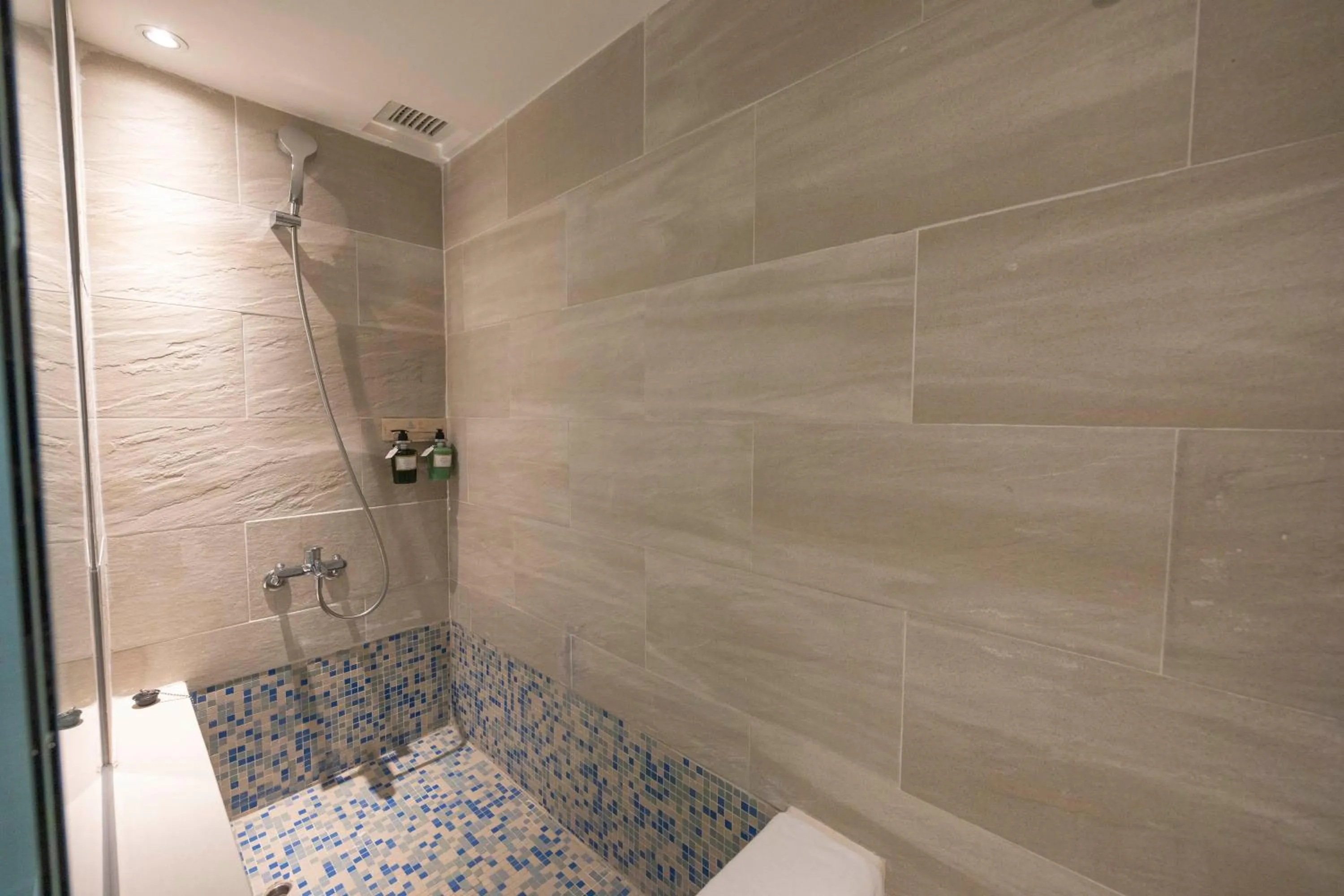 Bathroom in Kenting Long Beach Hotel