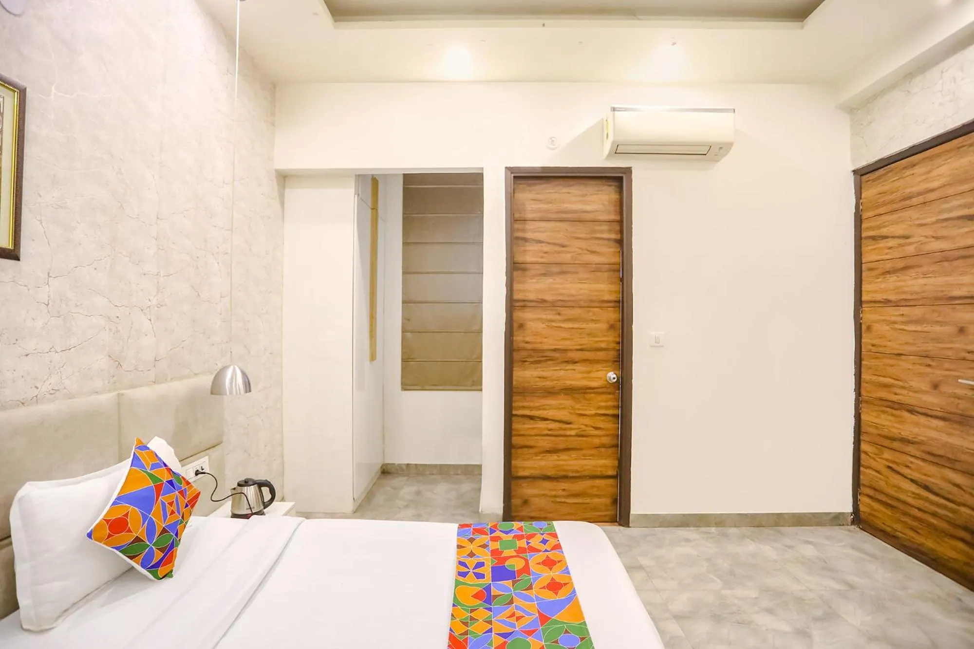 Bed in FabHotel F9 Sector 19