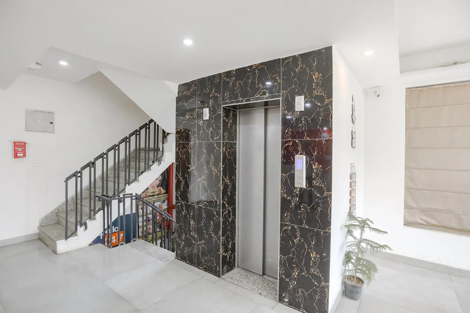 Lobby or reception in FabHotel F9 Sector 19